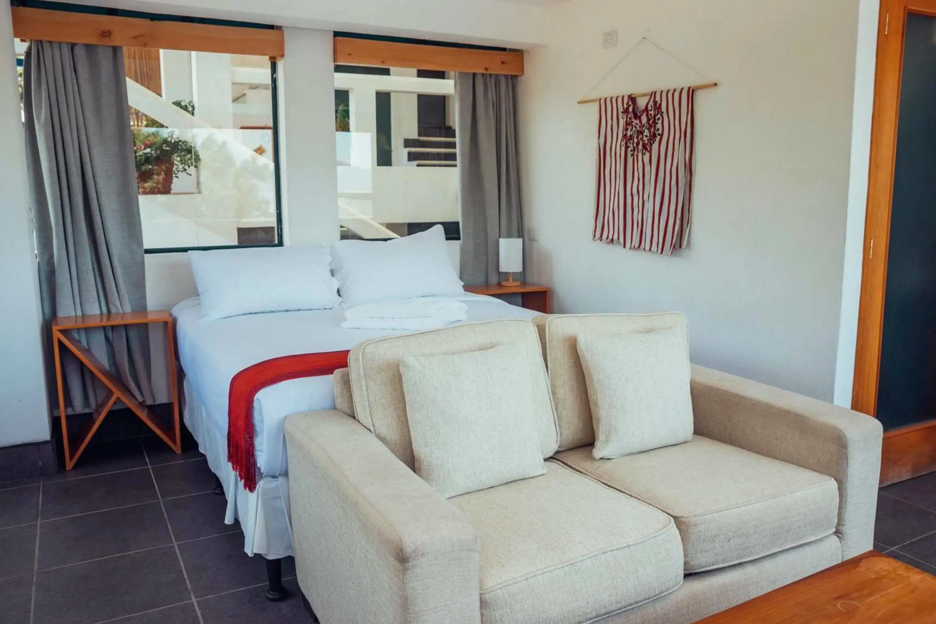 Queen Room in El Dragon Hotel Queen Room in El Dragon Hotel