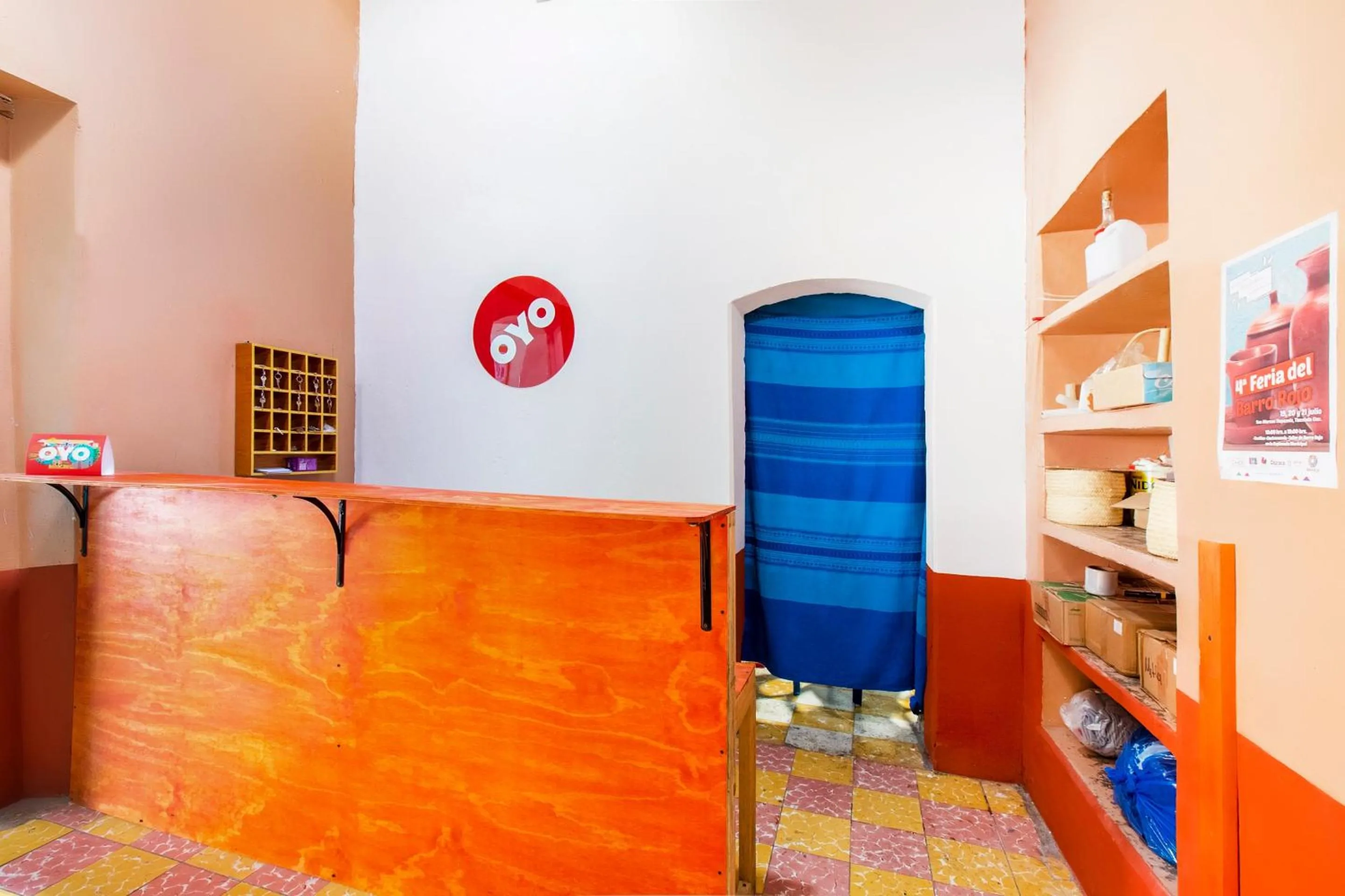 Lobby or reception, Bed in OYO Hotel Y Restaurante Mitla, Oaxaca