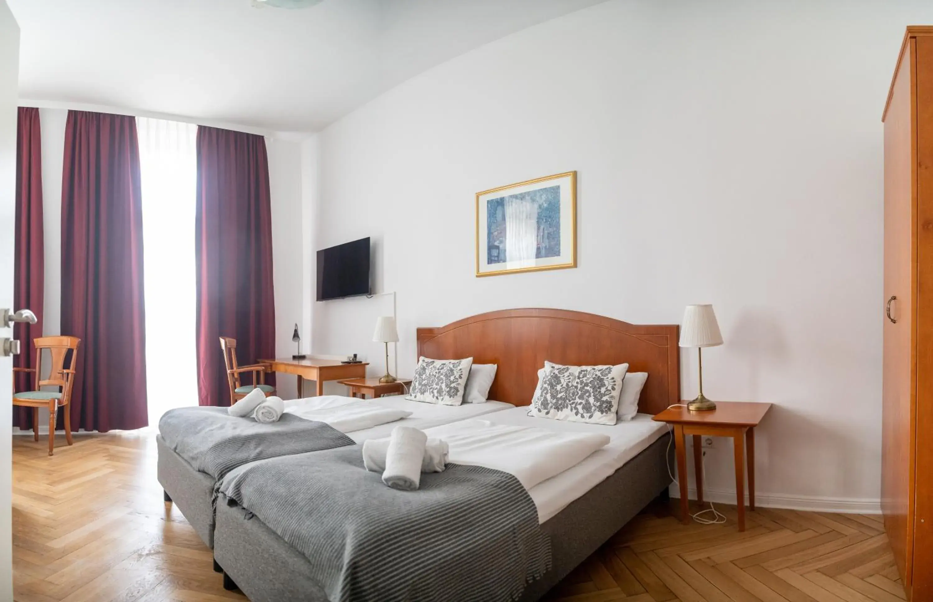 Triple Room Ensuite with Balcony in Safestay Berlin Kurfurstendamm Triple Room Ensuite with Balcony in Safestay Berlin Kurfurstendamm