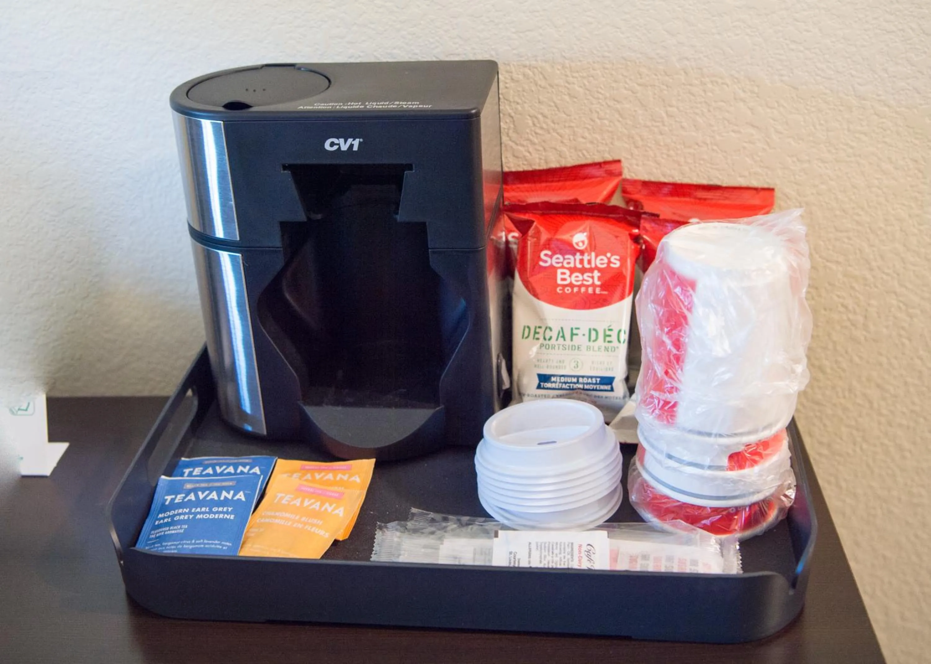 Coffee/tea facilities in Cobblestone Inn & Suites - Forest City