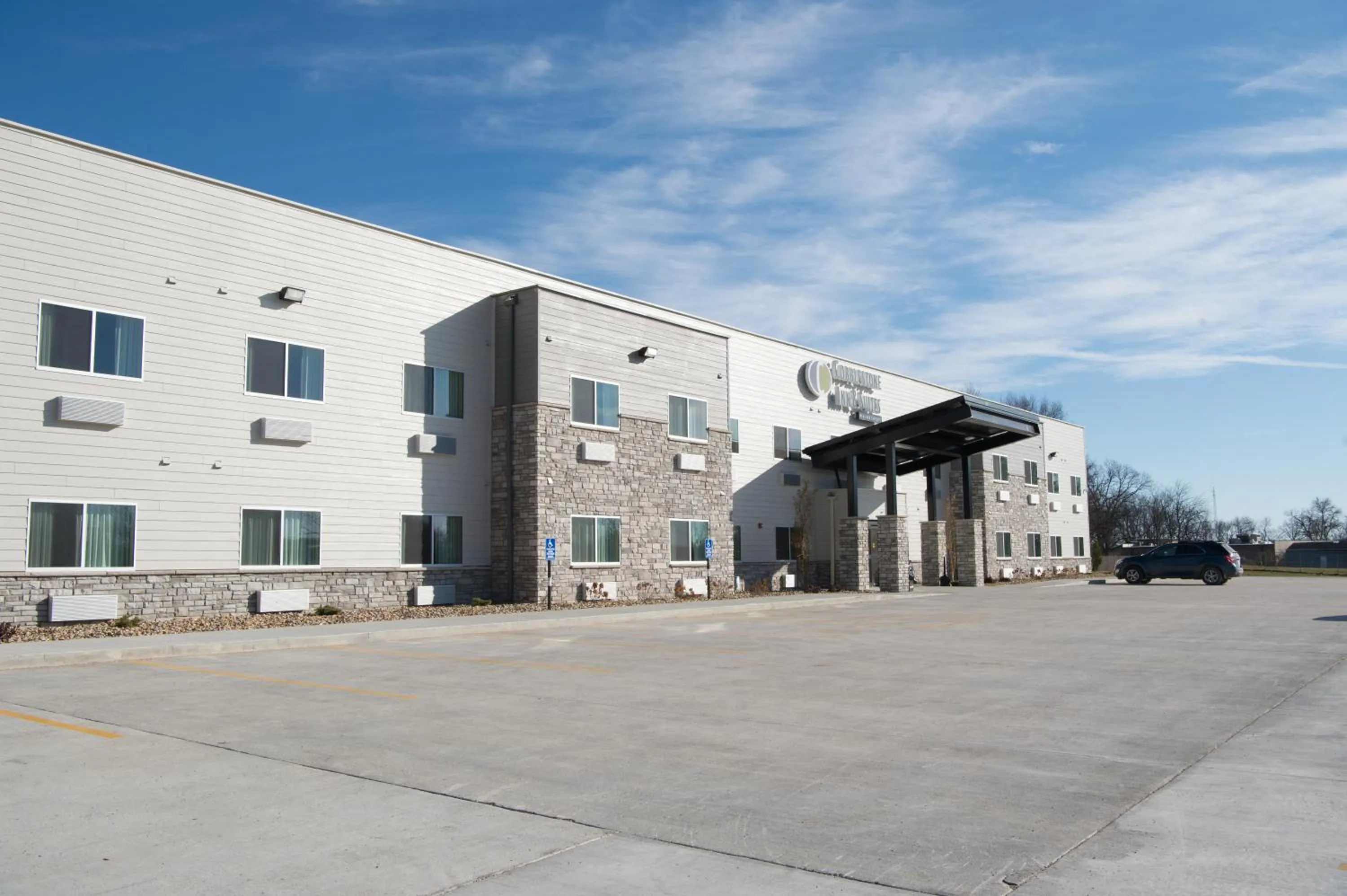 Facade/entrance in Cobblestone Inn & Suites - Forest City