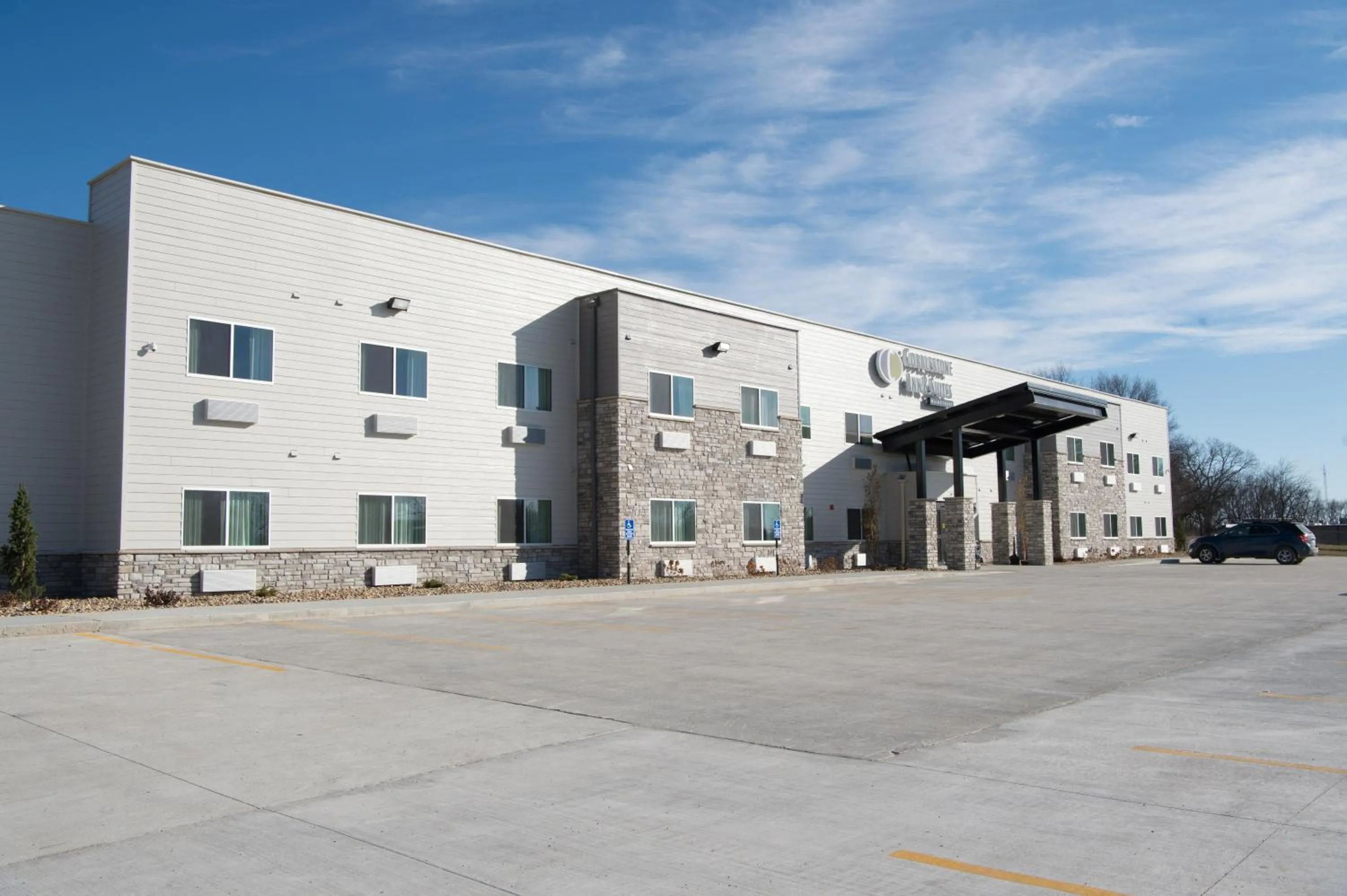 Facade/entrance in Cobblestone Inn & Suites - Forest City