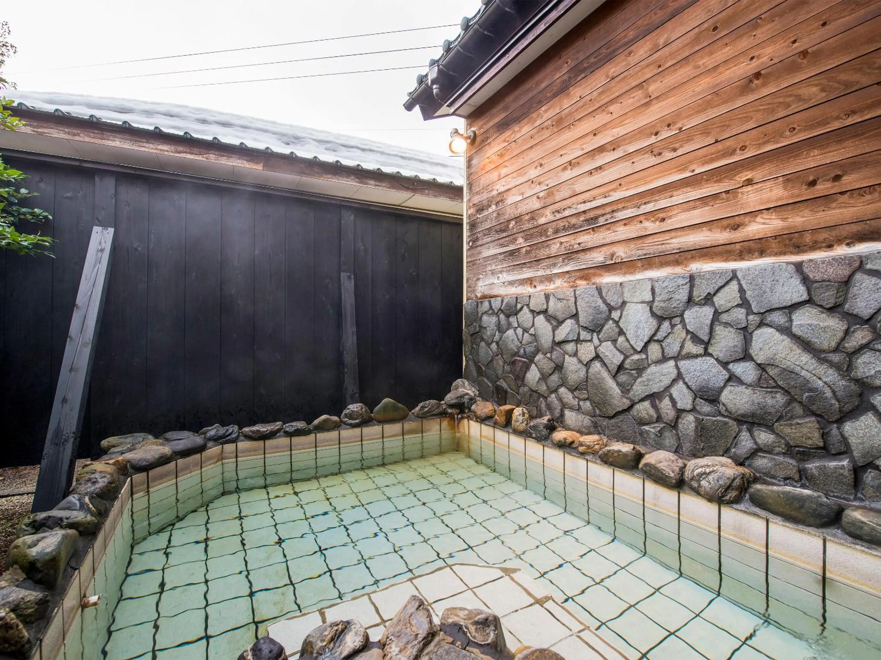 Hot Spring Bath in Takanosukan
