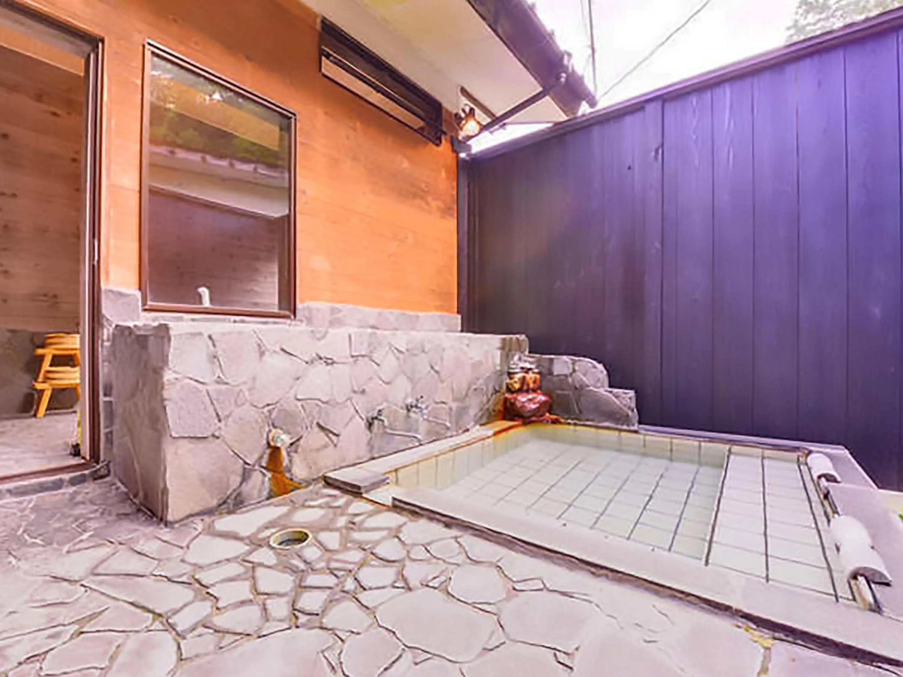 Hot Spring Bath in Takanosukan