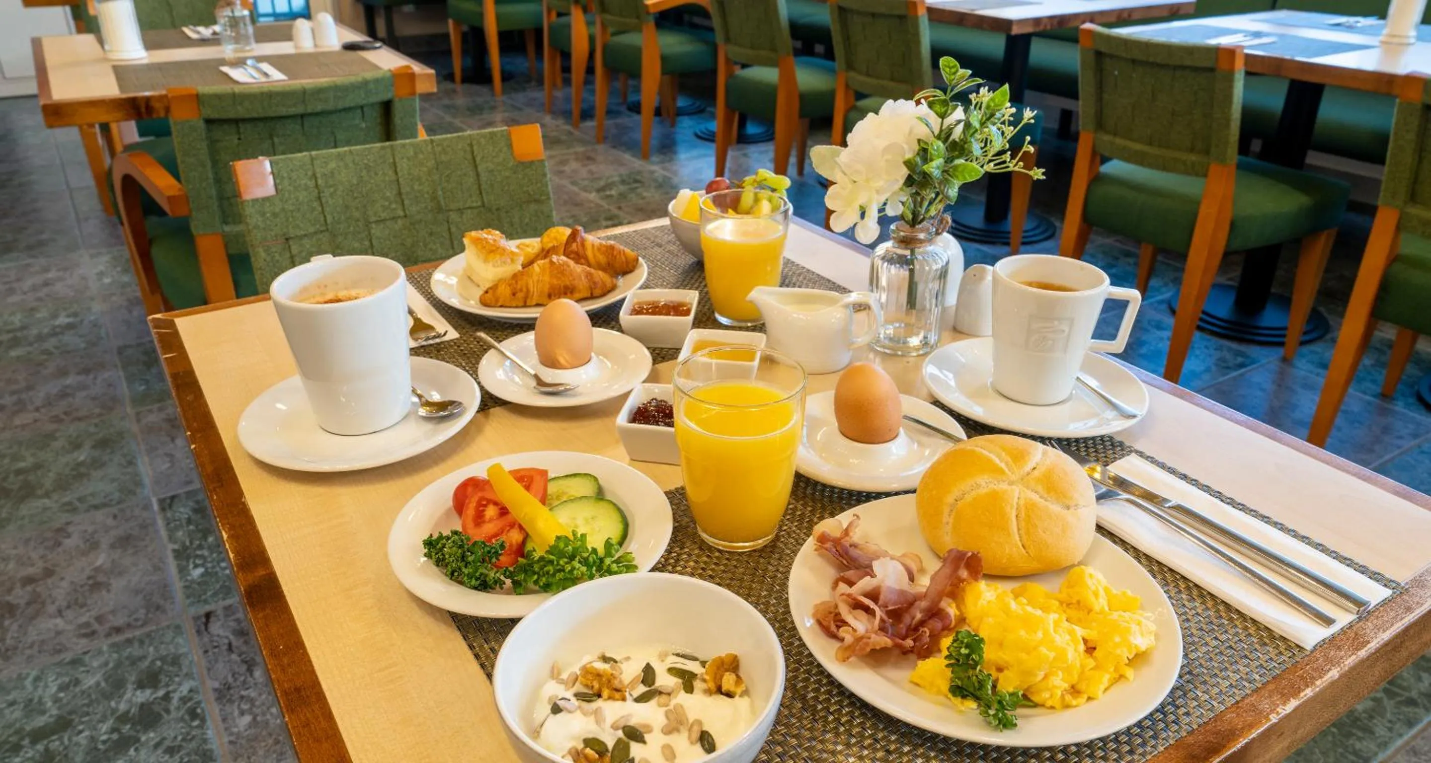 Breakfast in PLAZA INN Regensburg