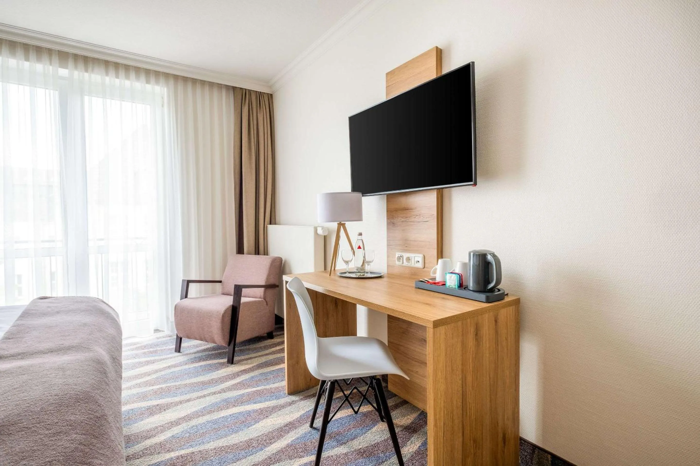 Photo of the whole room, Bed in Quality Hotel Lippstadt