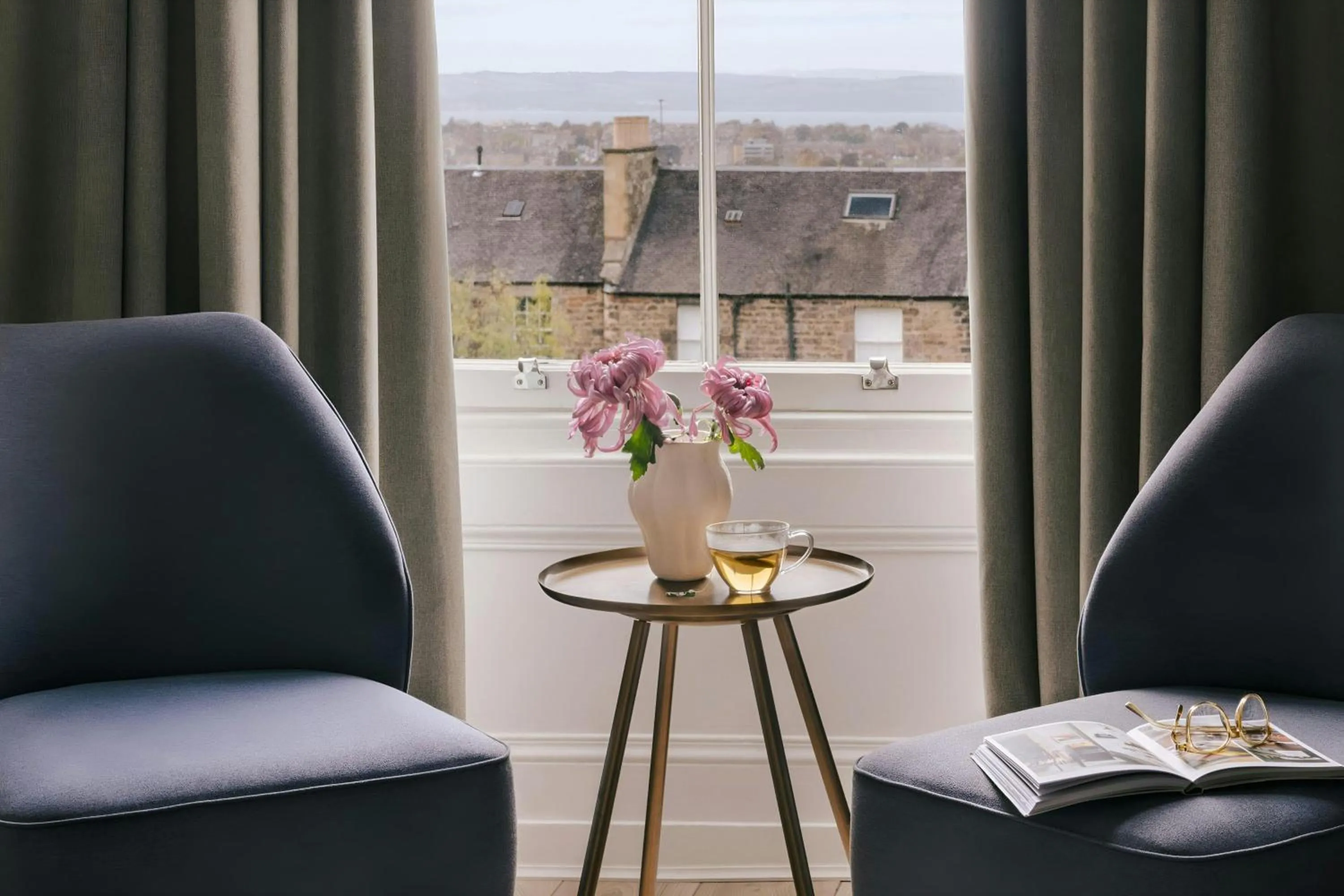 Living room in Sonder by Marriott Bonvoy Royal Garden Apartments New Town