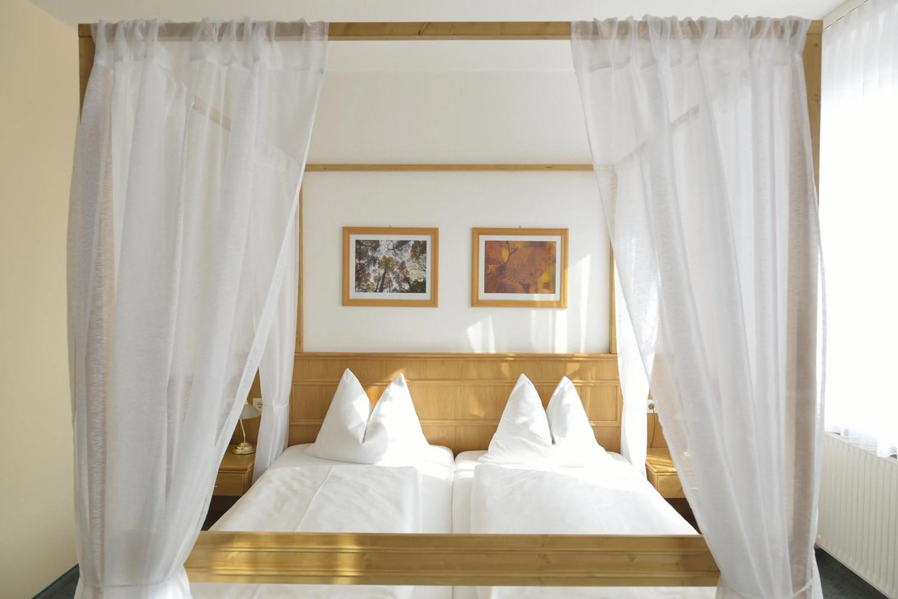 Photo of the whole room, Bed in Land- und Golfhotel Alte Fliegerschule