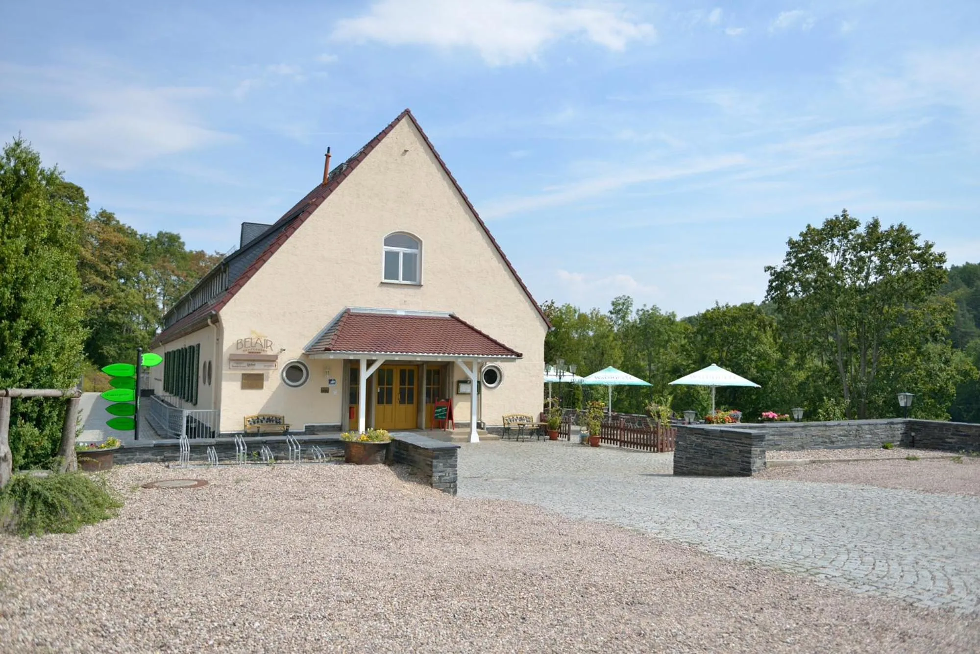 Patio in Land- und Golfhotel Alte Fliegerschule