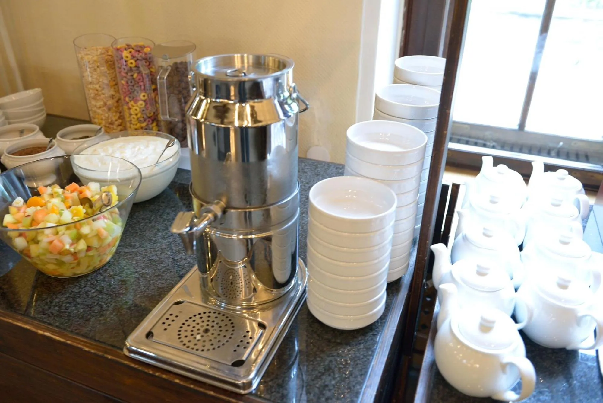 Buffet breakfast in Land- und Golfhotel Alte Fliegerschule