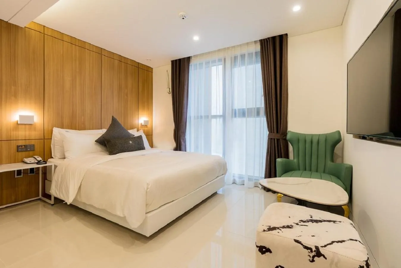 Property building, Bed in HOTEL THE MAY Jongno