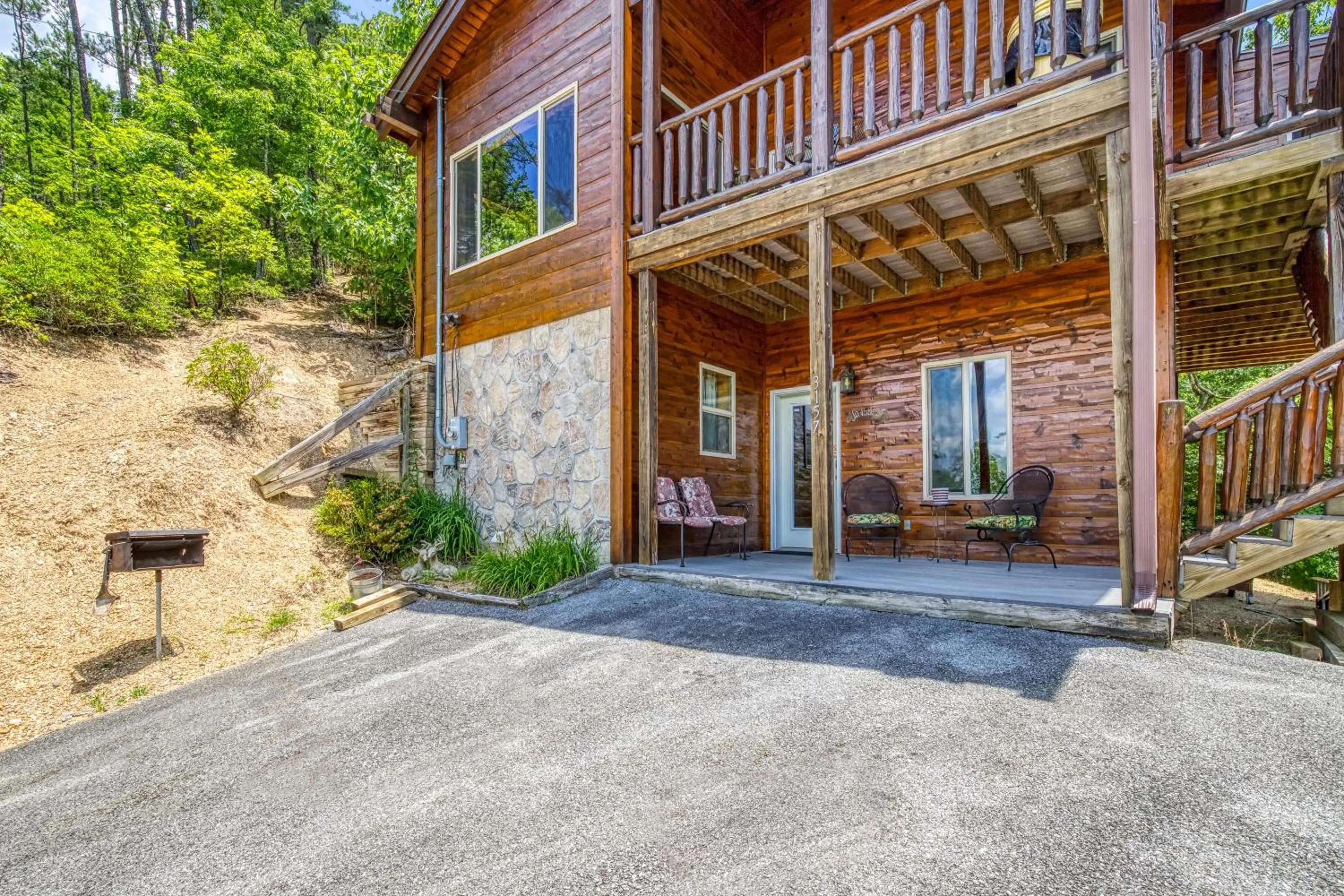 Bear Elegance - Theater Room, Secluded, Heart Shaped Tub!!!