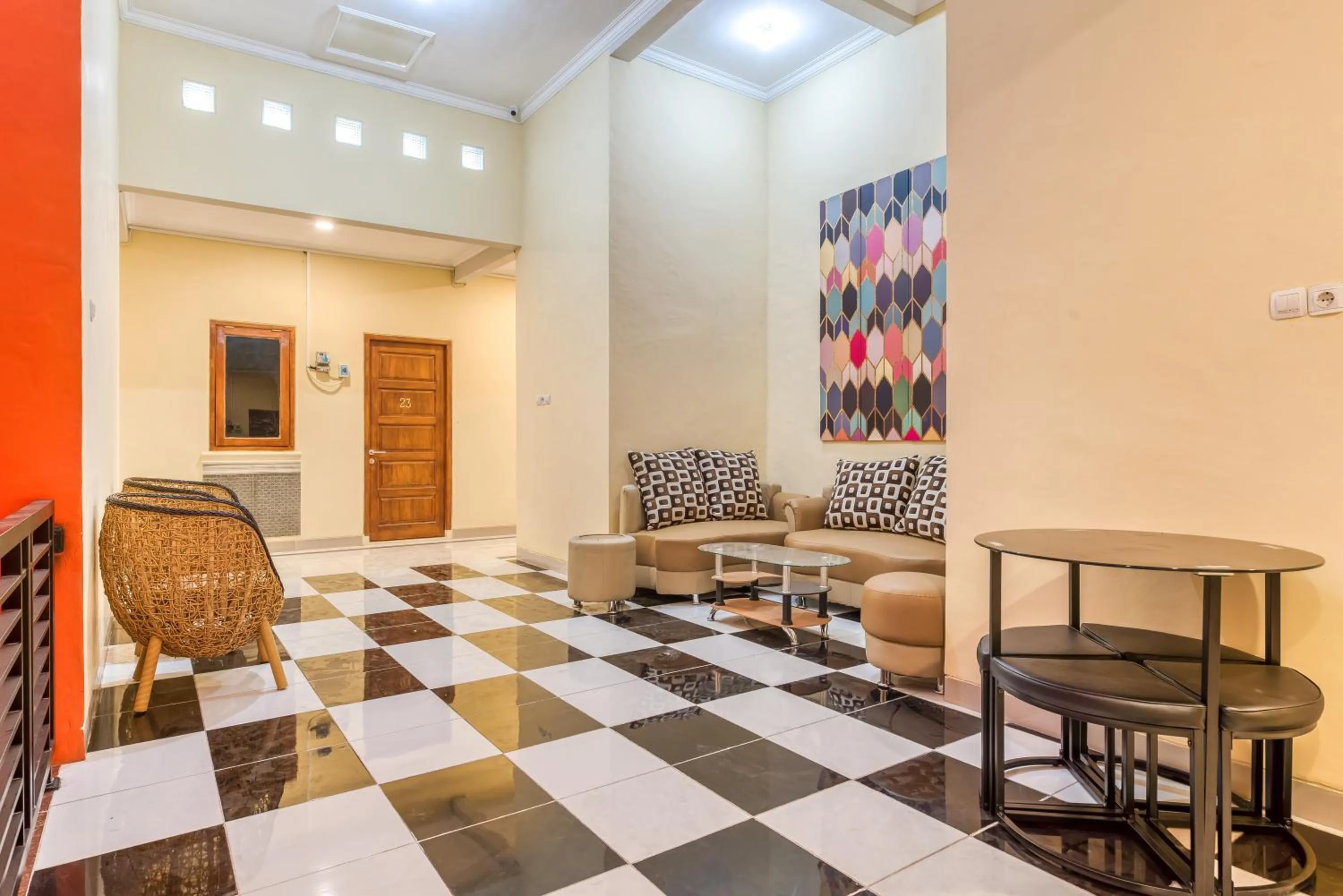 RedDoorz Syariah @ Kertomenanggal Surabaya