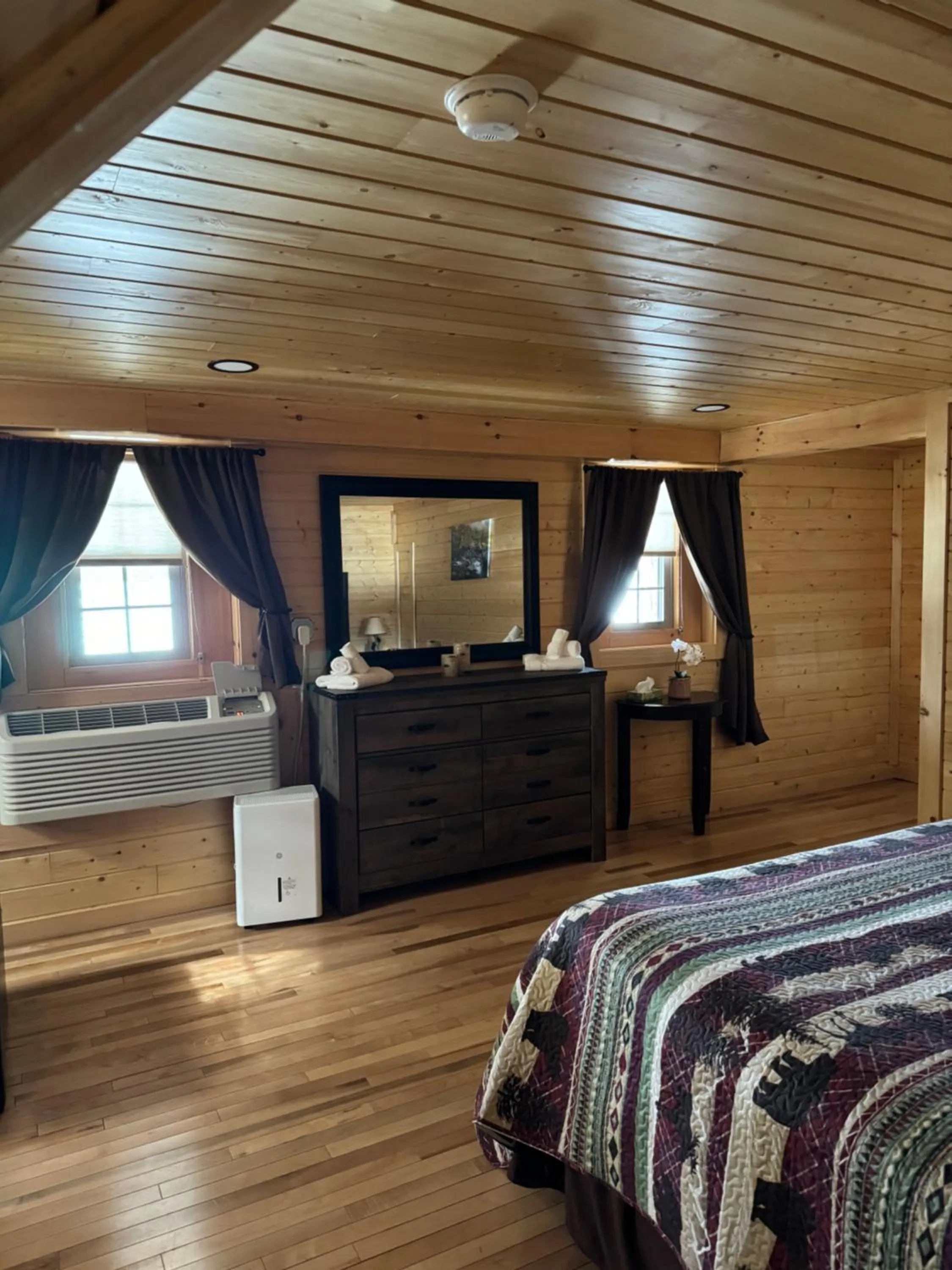 Bedroom, Bed in Presidential Mountain Resort