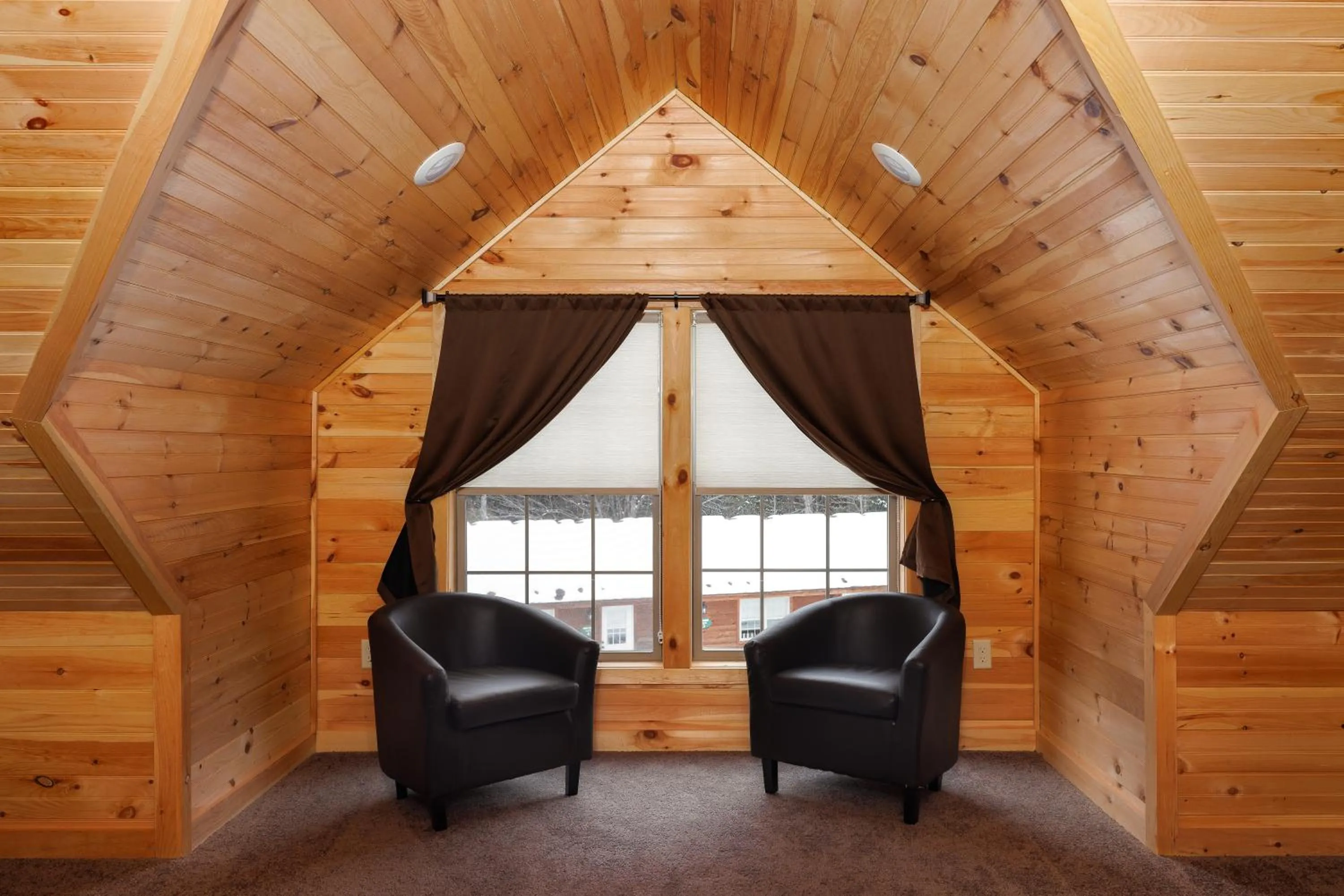 Seating area in Presidential Mountain Resort