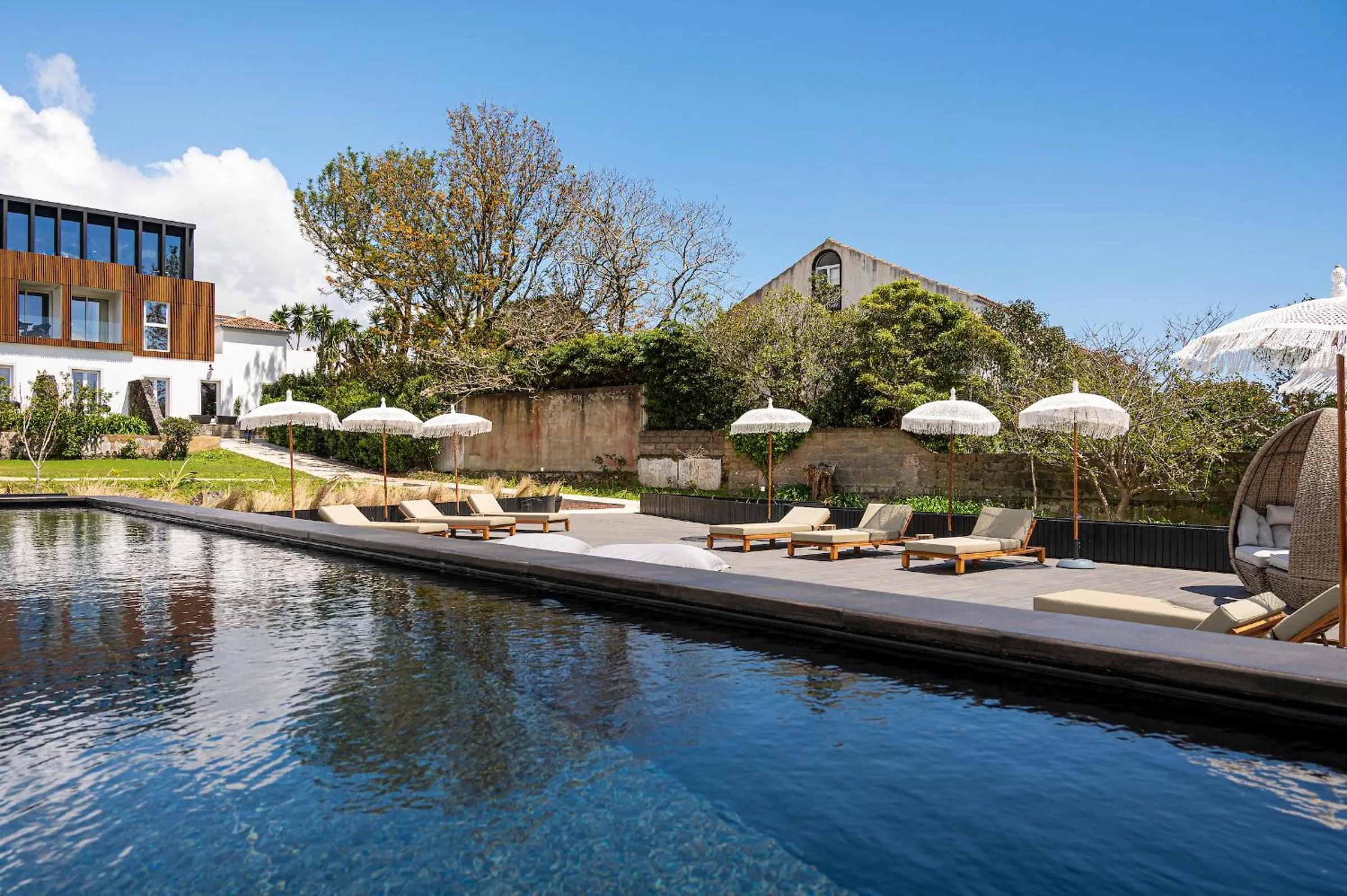 Swimming pool in Senhora da Rosa, Tradition & Nature Hotel