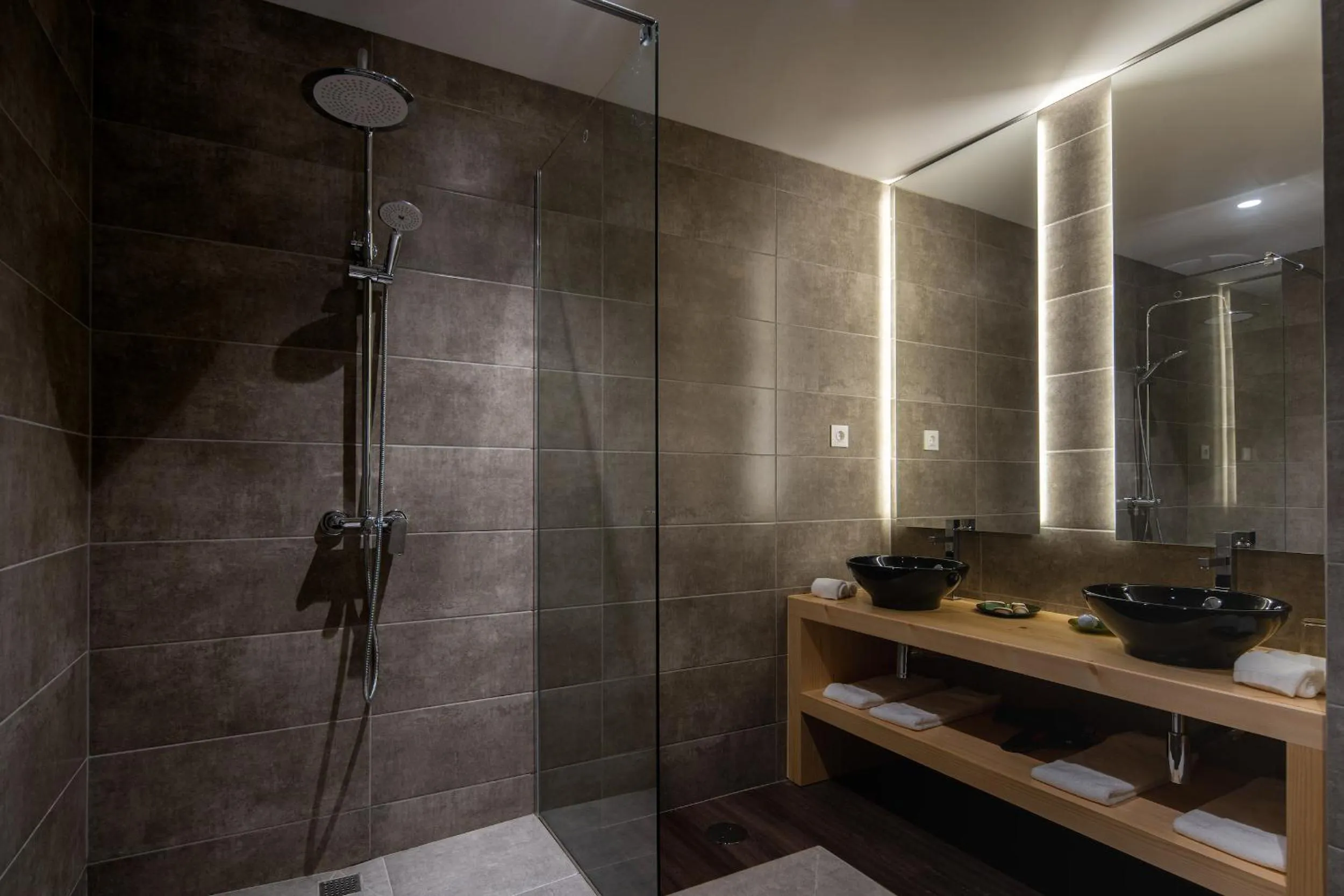 Toilet in Senhora da Rosa, Tradition & Nature Hotel