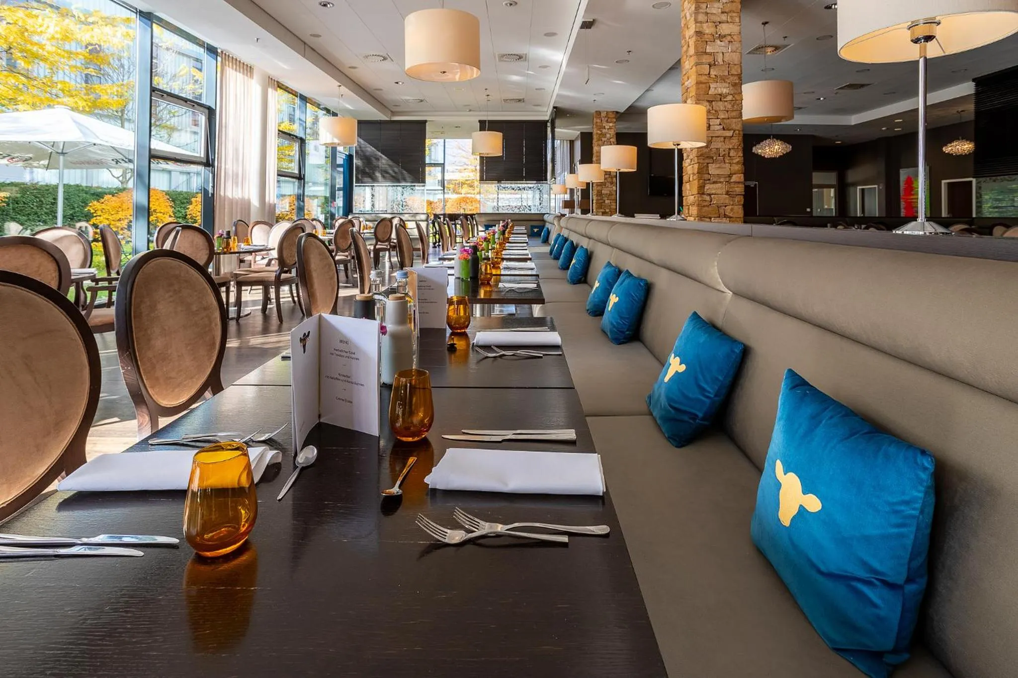 Restaurant/places to eat in Rilano 24/7 Hotel München