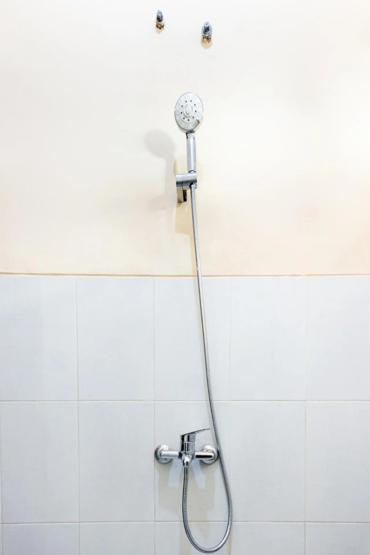 Bathroom in Hotel O Safira Family Residence Syariah