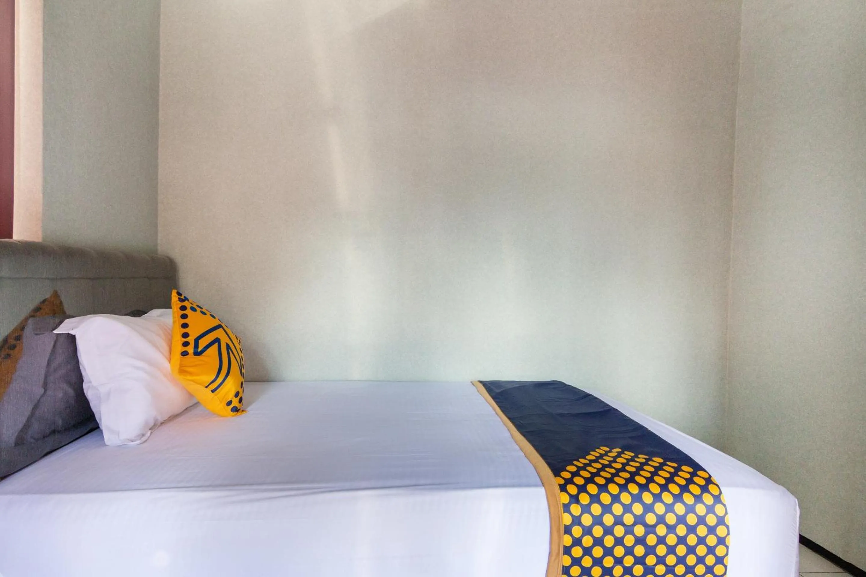 Bedroom, Bed in Hotel O Safira Family Residence Syariah