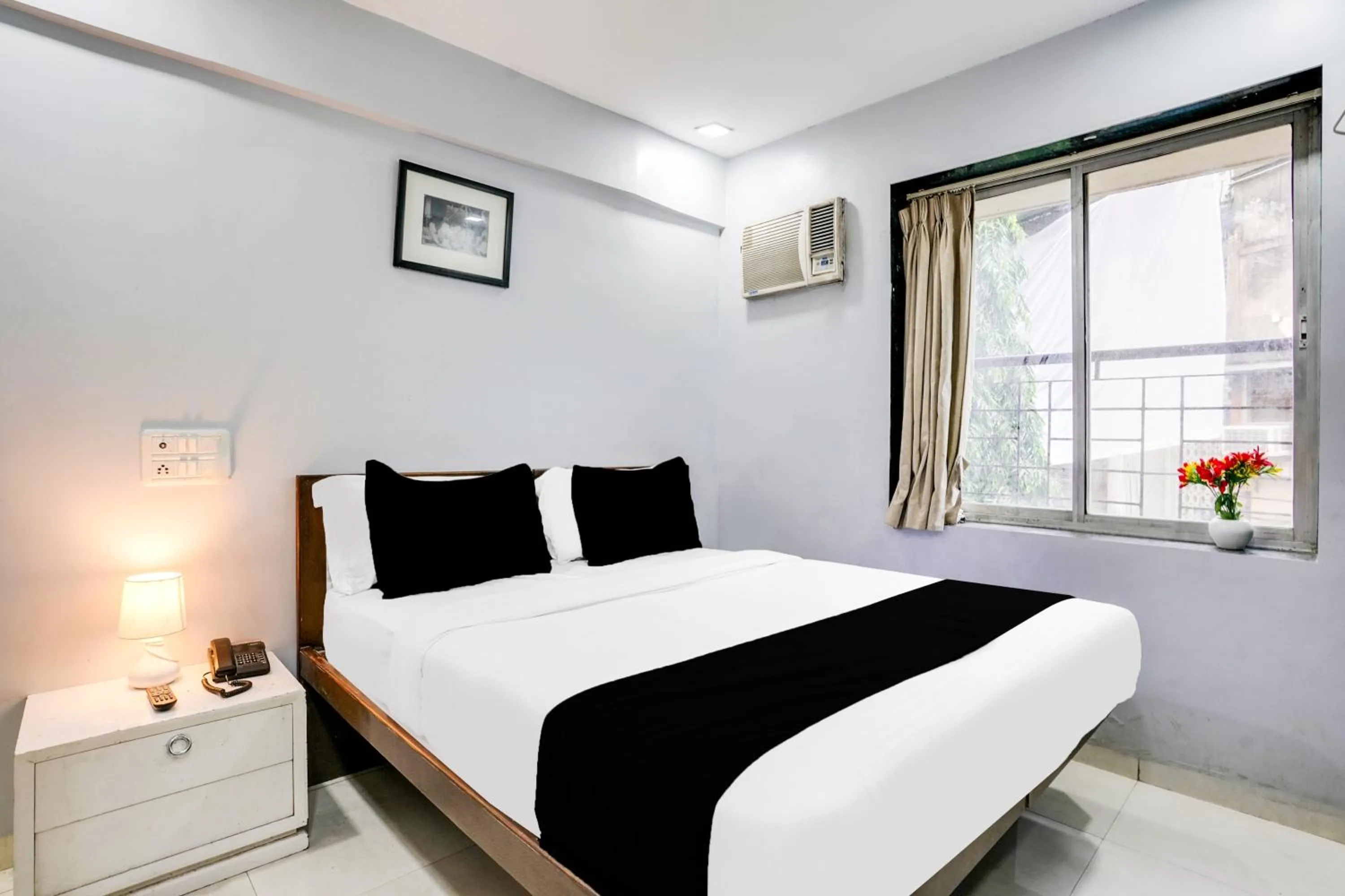 Bedroom, Bed in Super Collection O Andheri Near Mumbai Airport Formerly We Stay