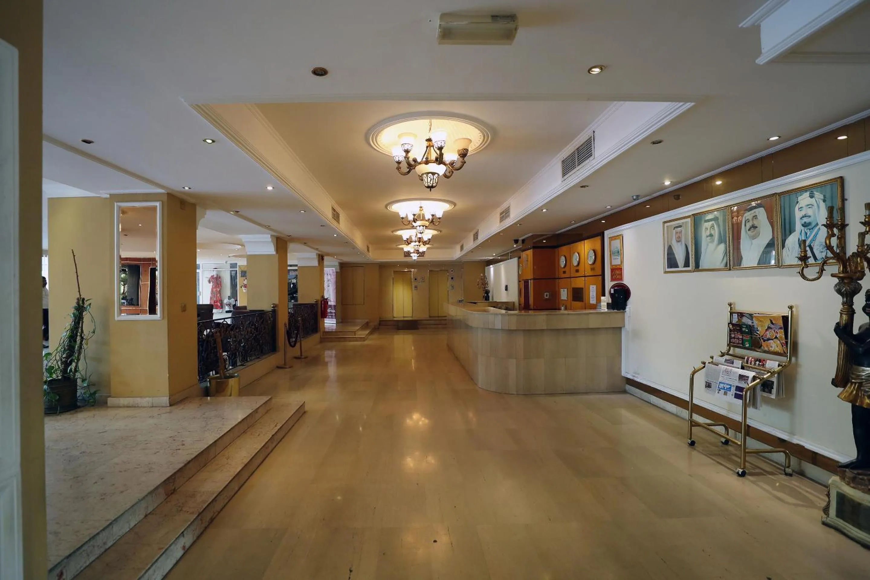 Lobby or reception in OYO 112 Semiramis Hotel