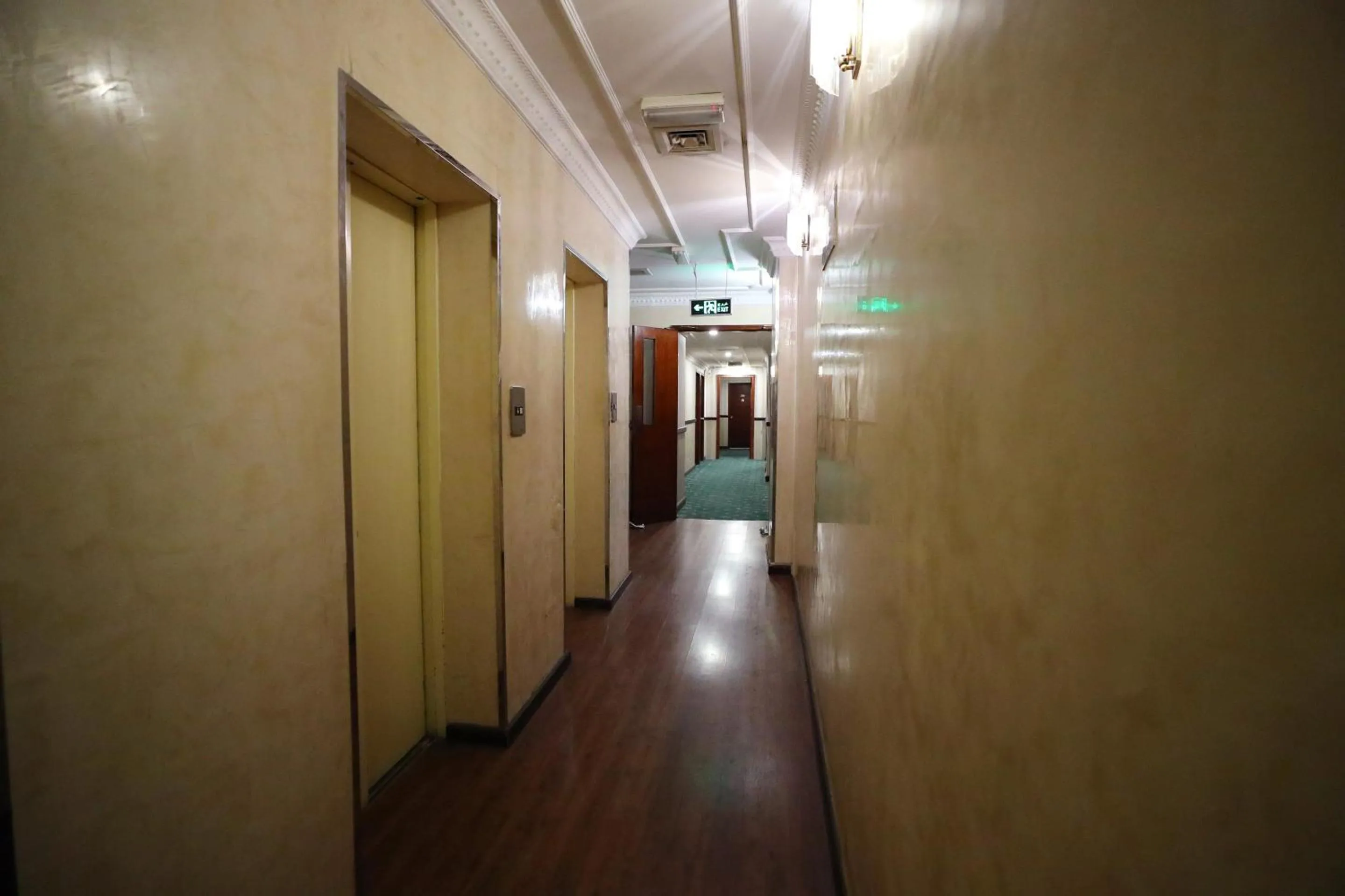 Lobby or reception in OYO 112 Semiramis Hotel