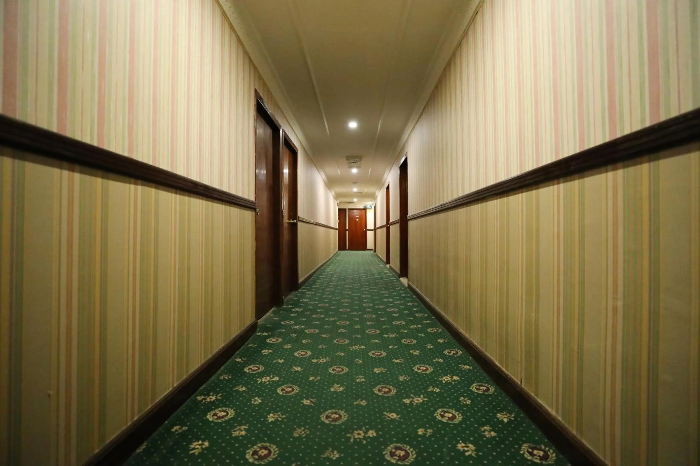 Lobby or reception in OYO 112 Semiramis Hotel