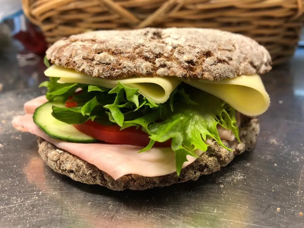 Breakfast in Hotel & Hostel Silmu