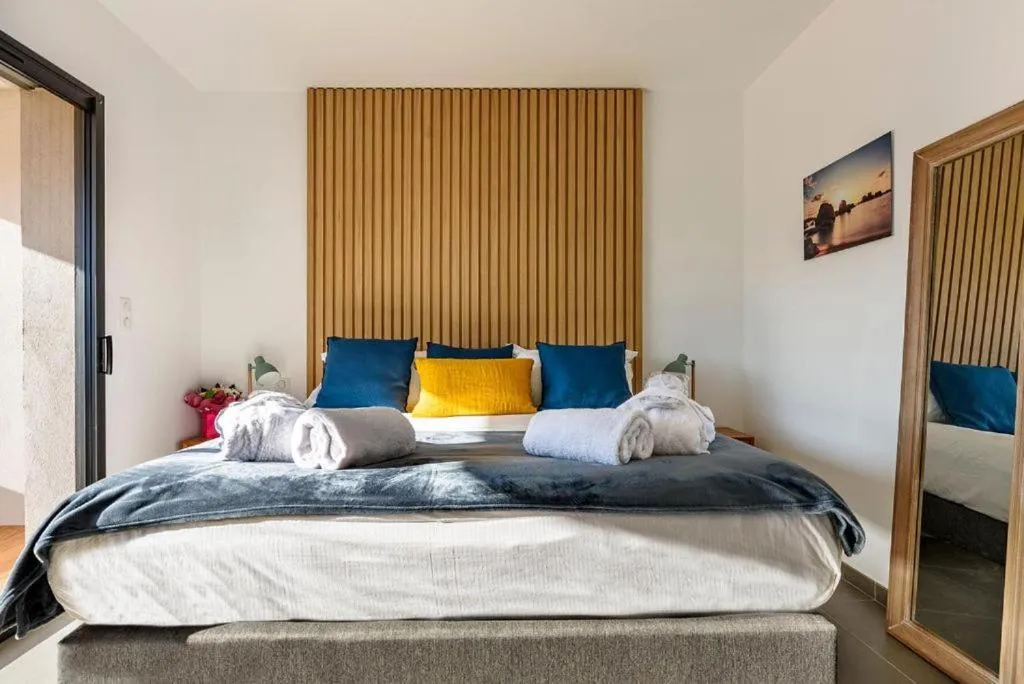 Bed in Hotel Calarossa Bay Resort