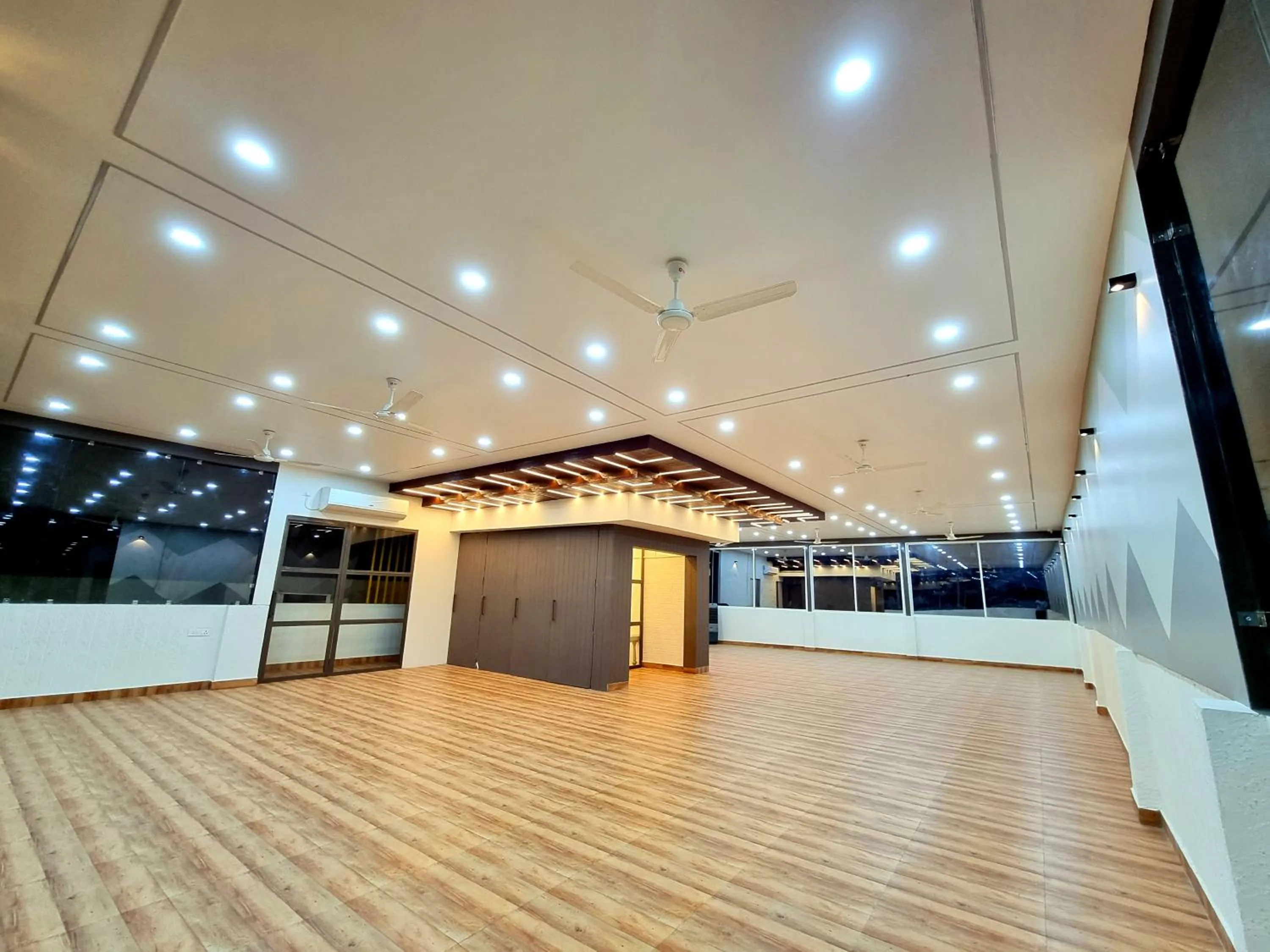 Banquet/Function facilities in Stayinn Nest