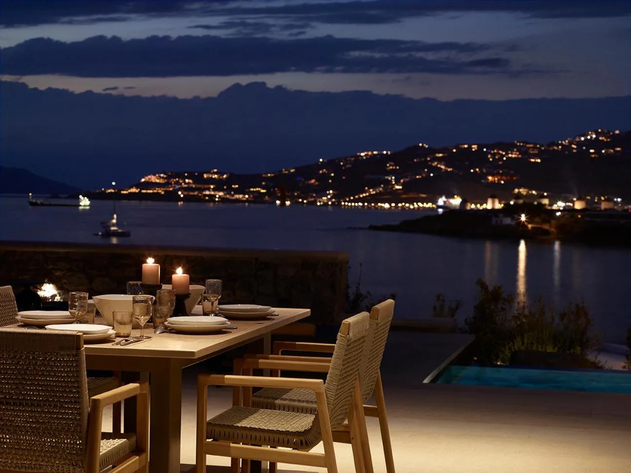 Sea view in Bonzoe Suites & Villas