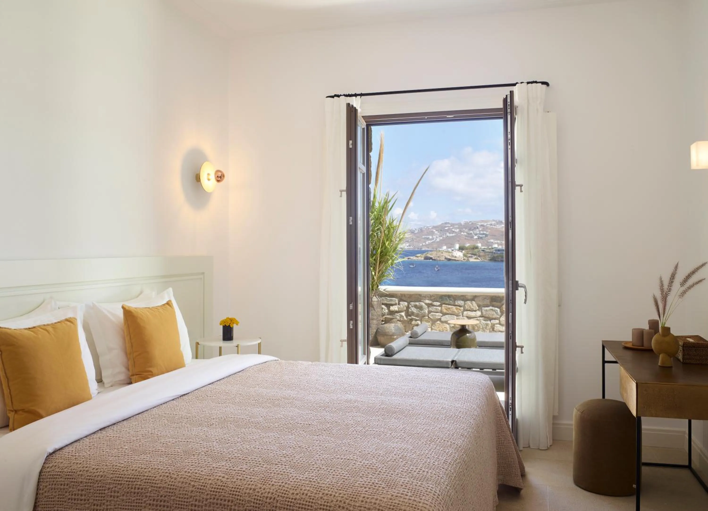 View (from property/room), Bed in Bonzoe Suites & Villas