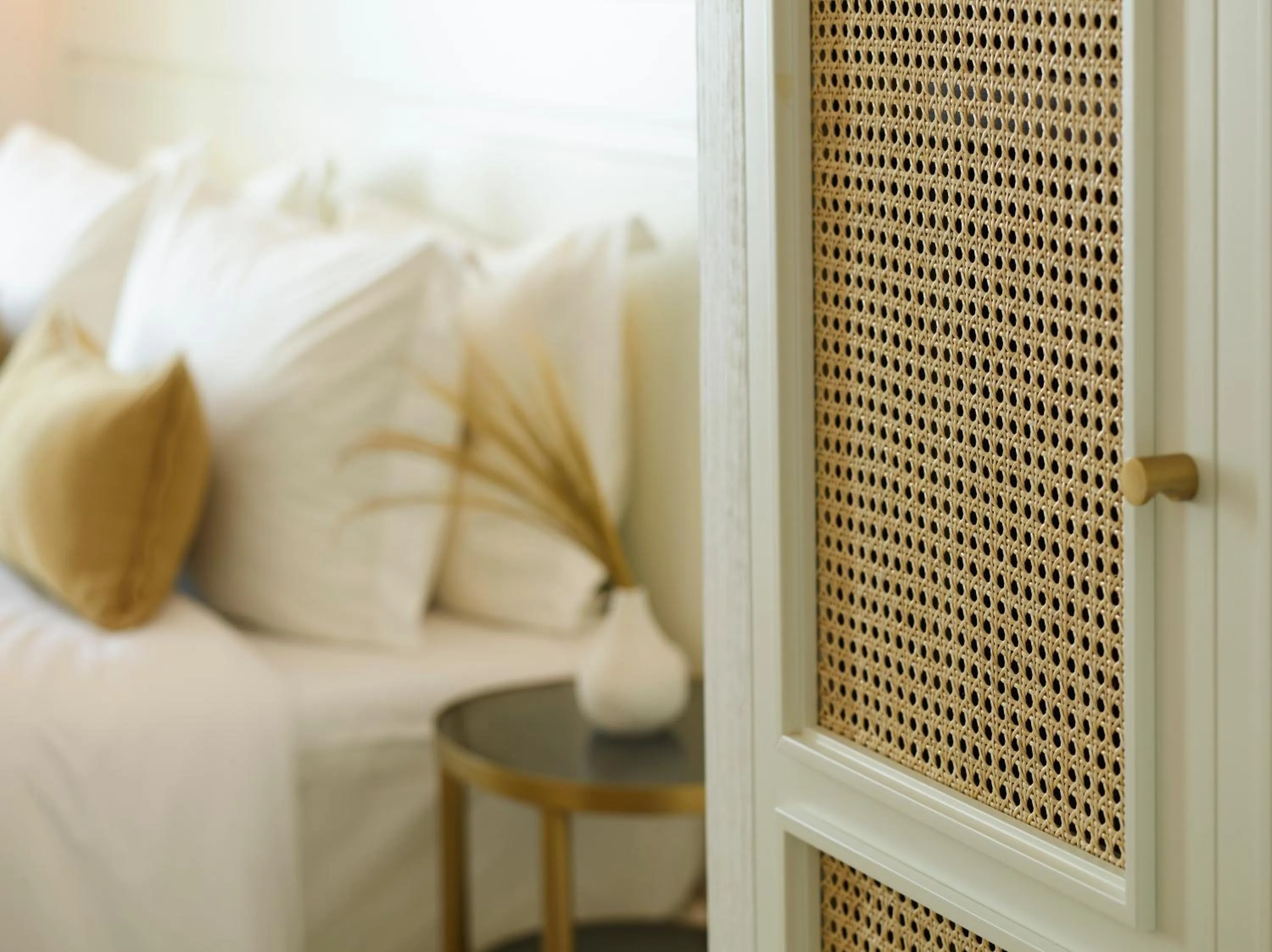 Bedroom, Bed in Bonzoe Suites & Villas