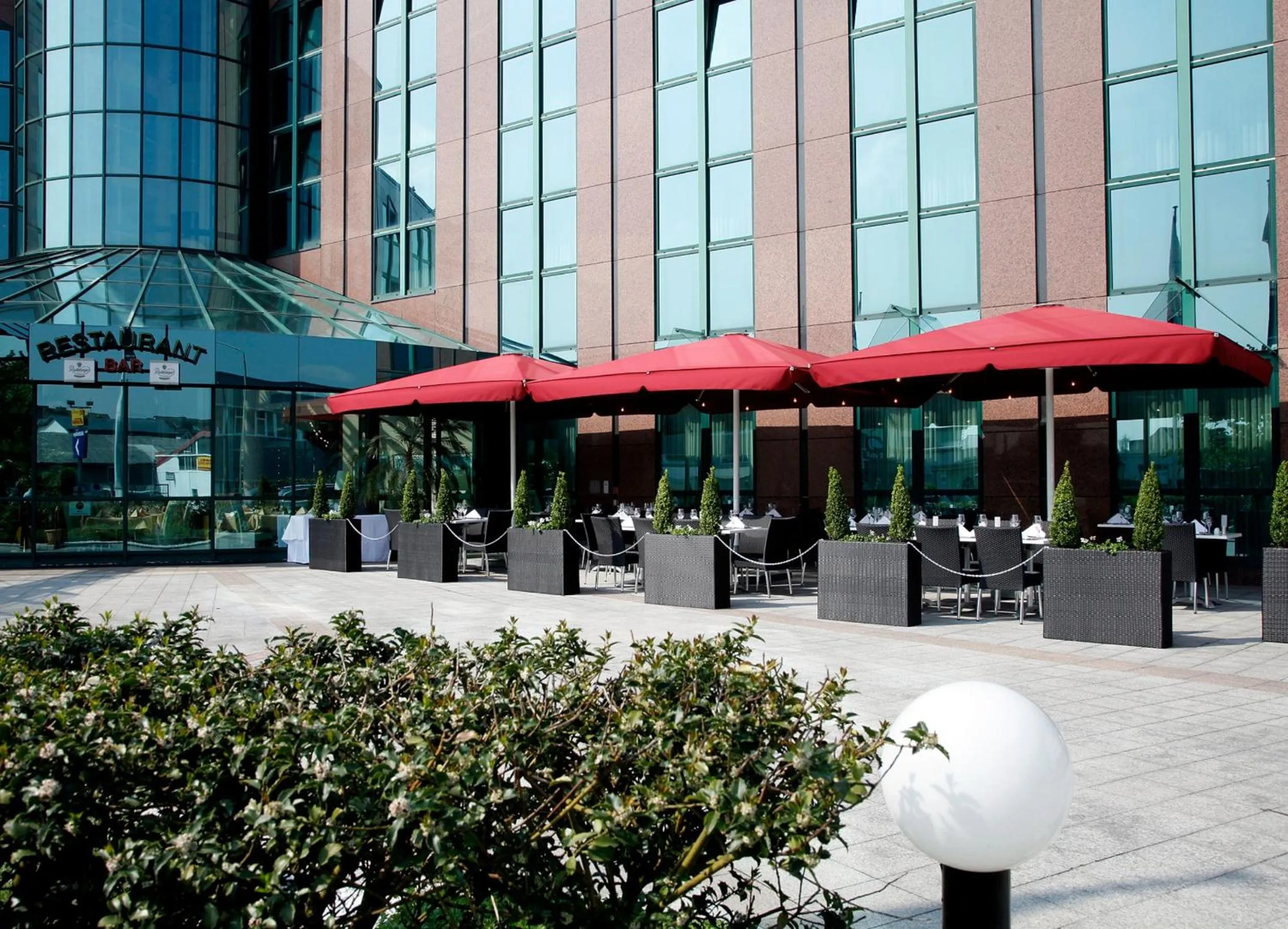 Restaurant/places to eat in Hotel Amadeus Frankfurt