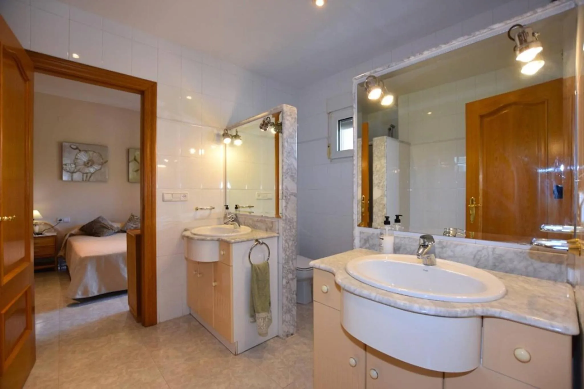 Bathroom in Torreta Of Gormaig, House with swimming pool