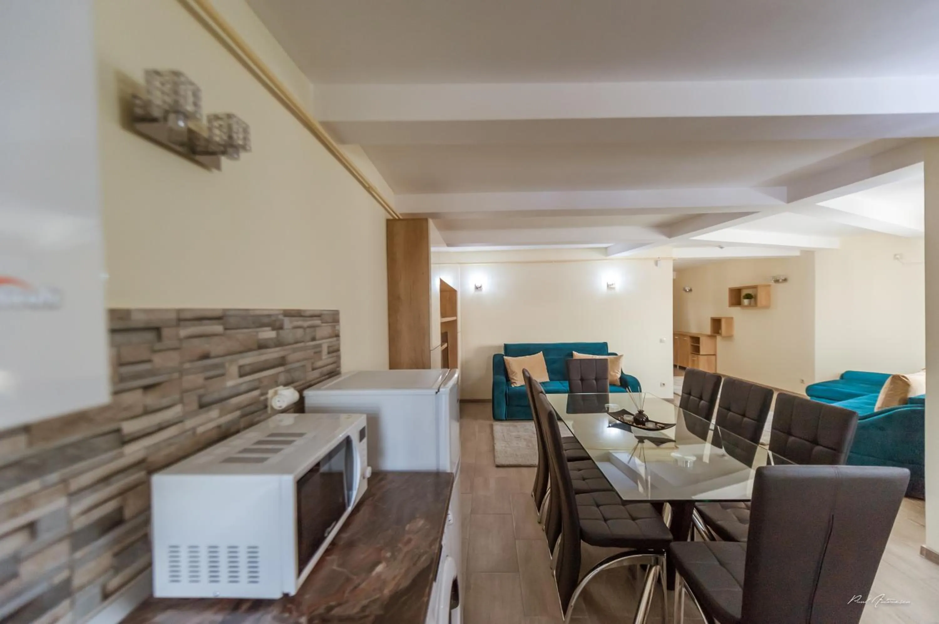 Two-Bedroom Apartment in Dany Rent A Home