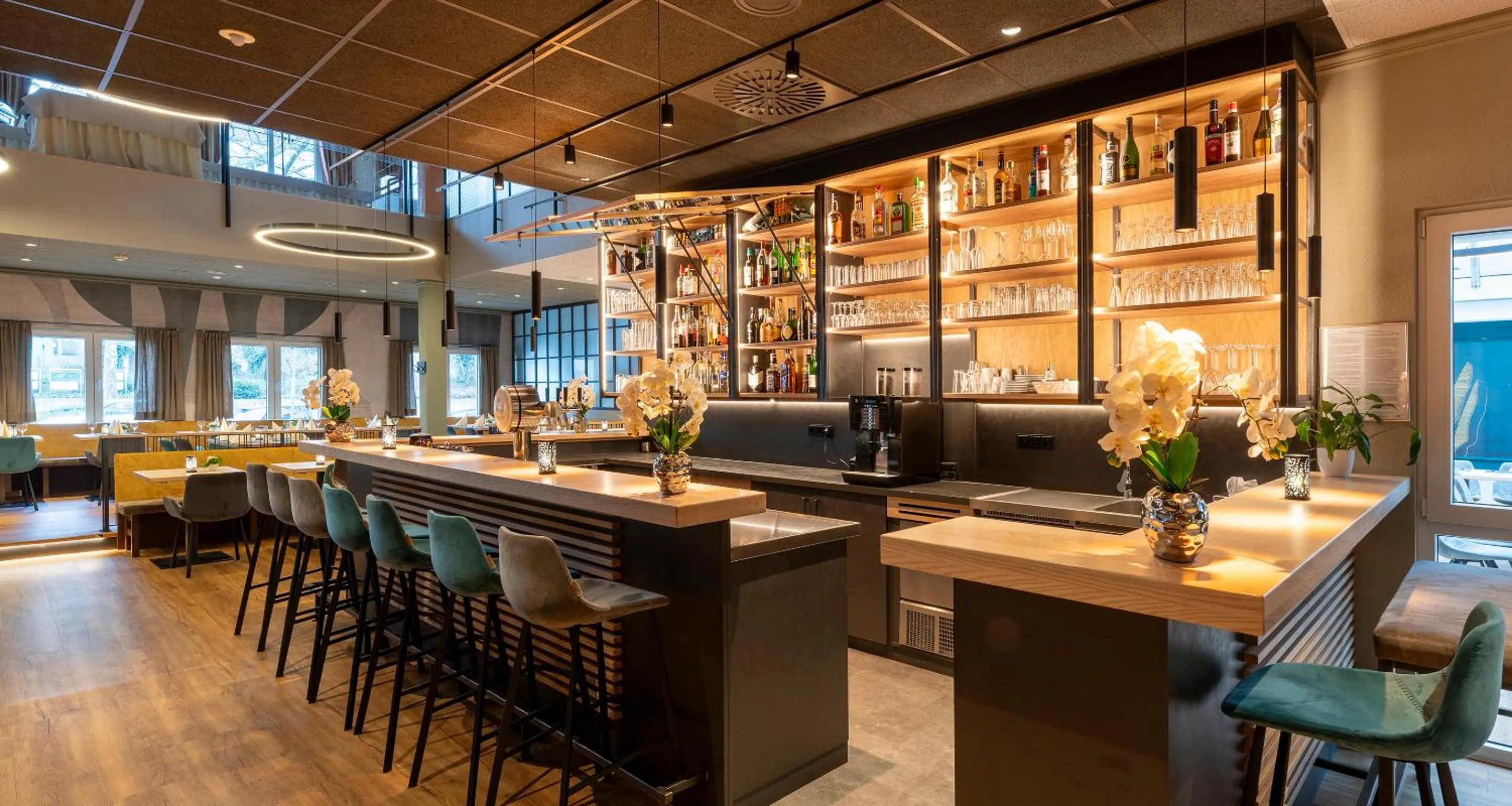 Lounge or bar in Sure Hotel by Best Western Hilden-Düsseldorf