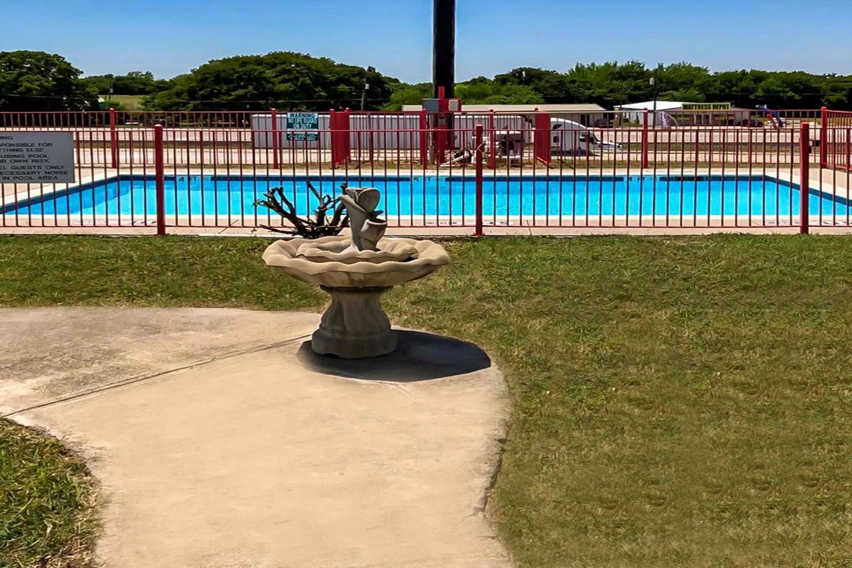Swimming pool in OYO Hotel Decatur TX Hwy 287 Northwest