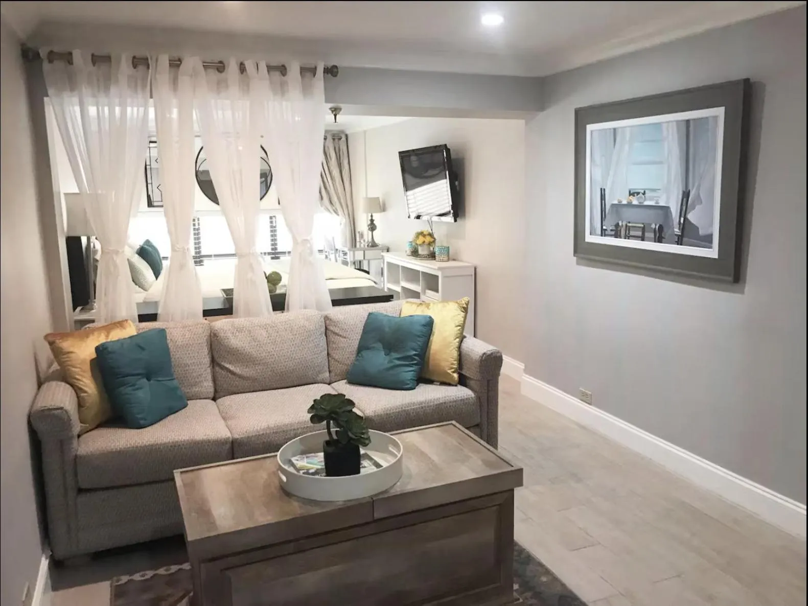 Orchid Mezzanine in ORCHID SUITES - Historic Palm Beach Hotel Condominium