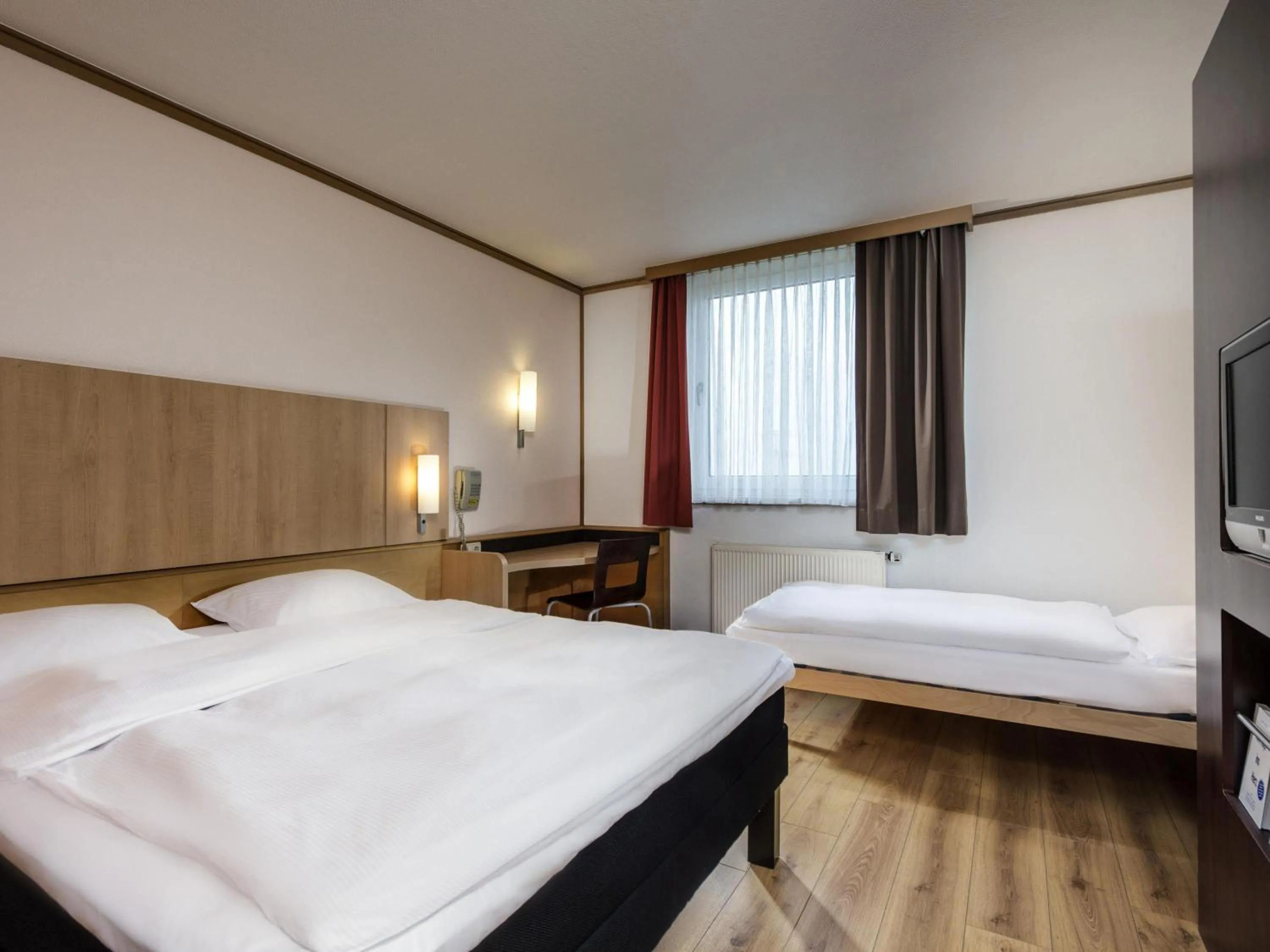 Bedroom, Bed in ibis Hotel Eisenach