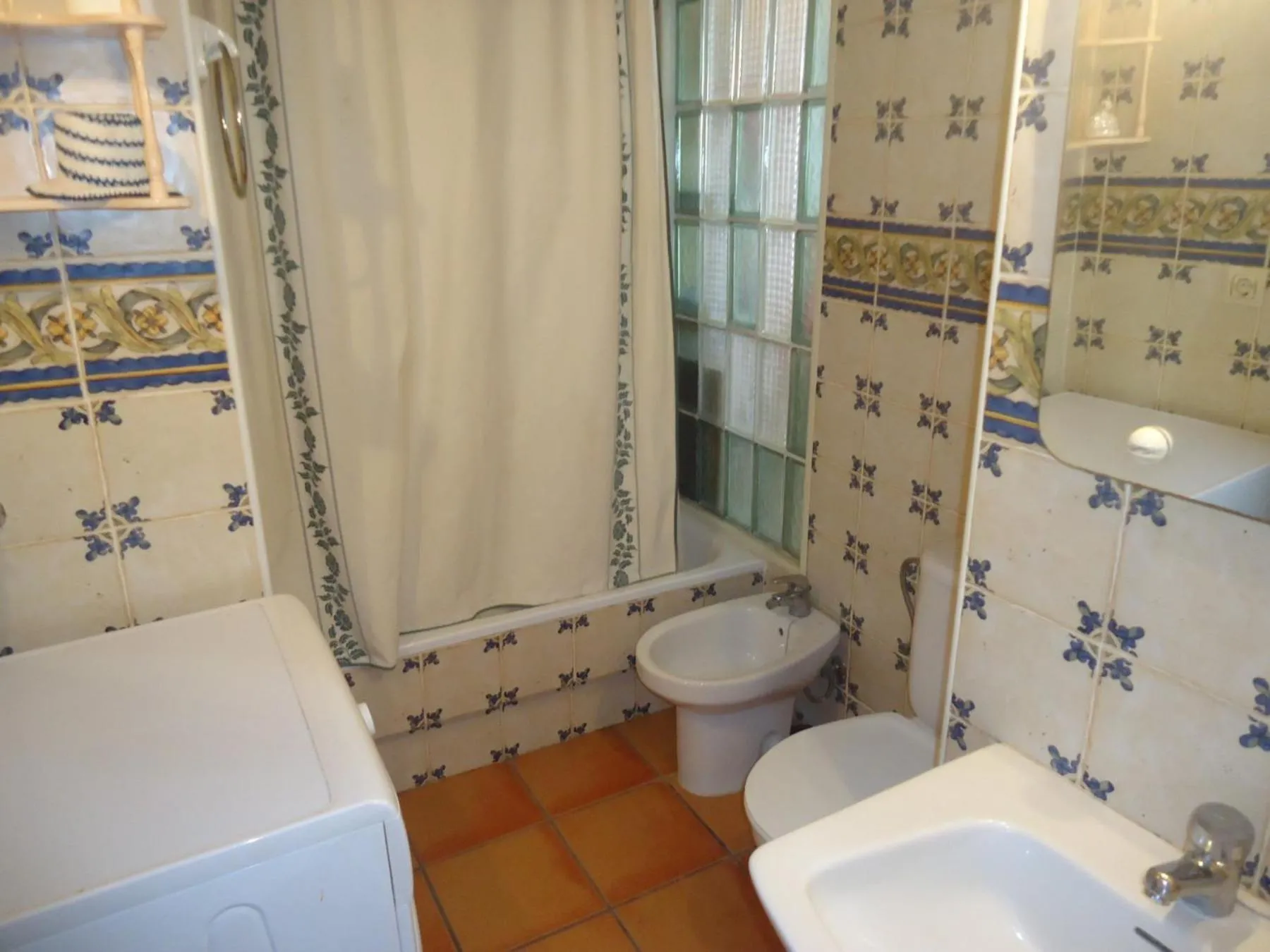 Bathroom in Colonia La Concepcion LEK