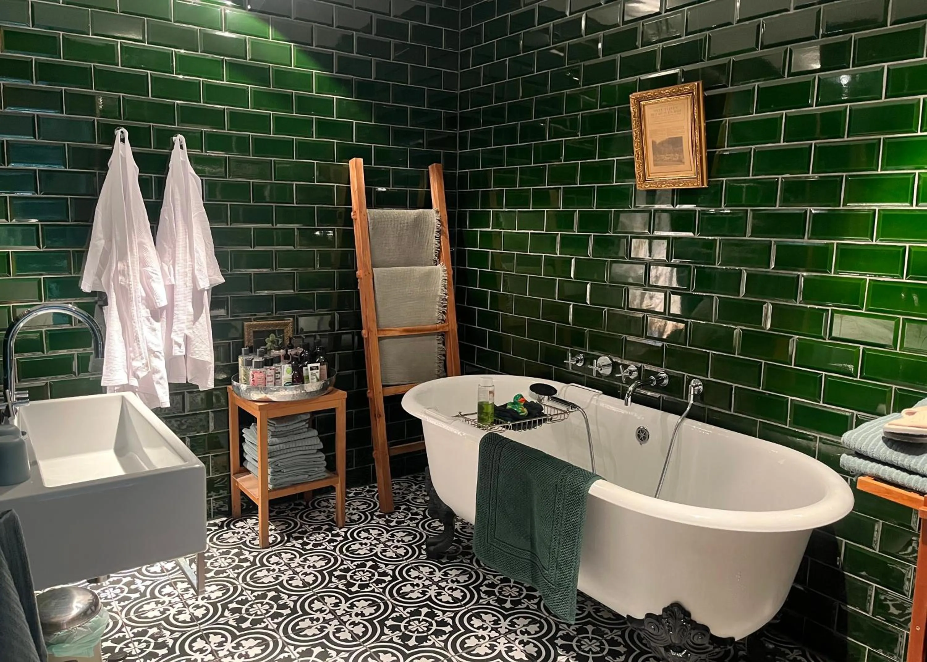 Shower in Elswoutshoek Suites