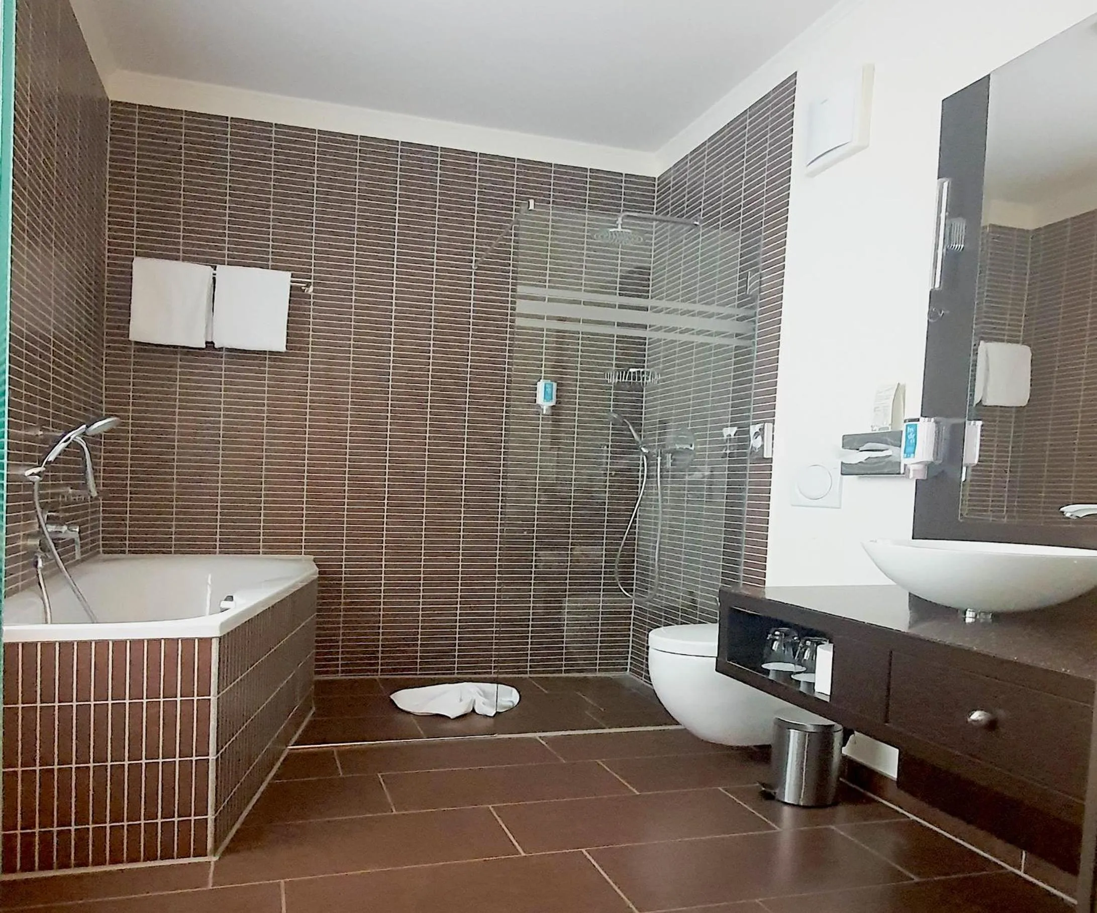 Shower in Top Hotel Krämer