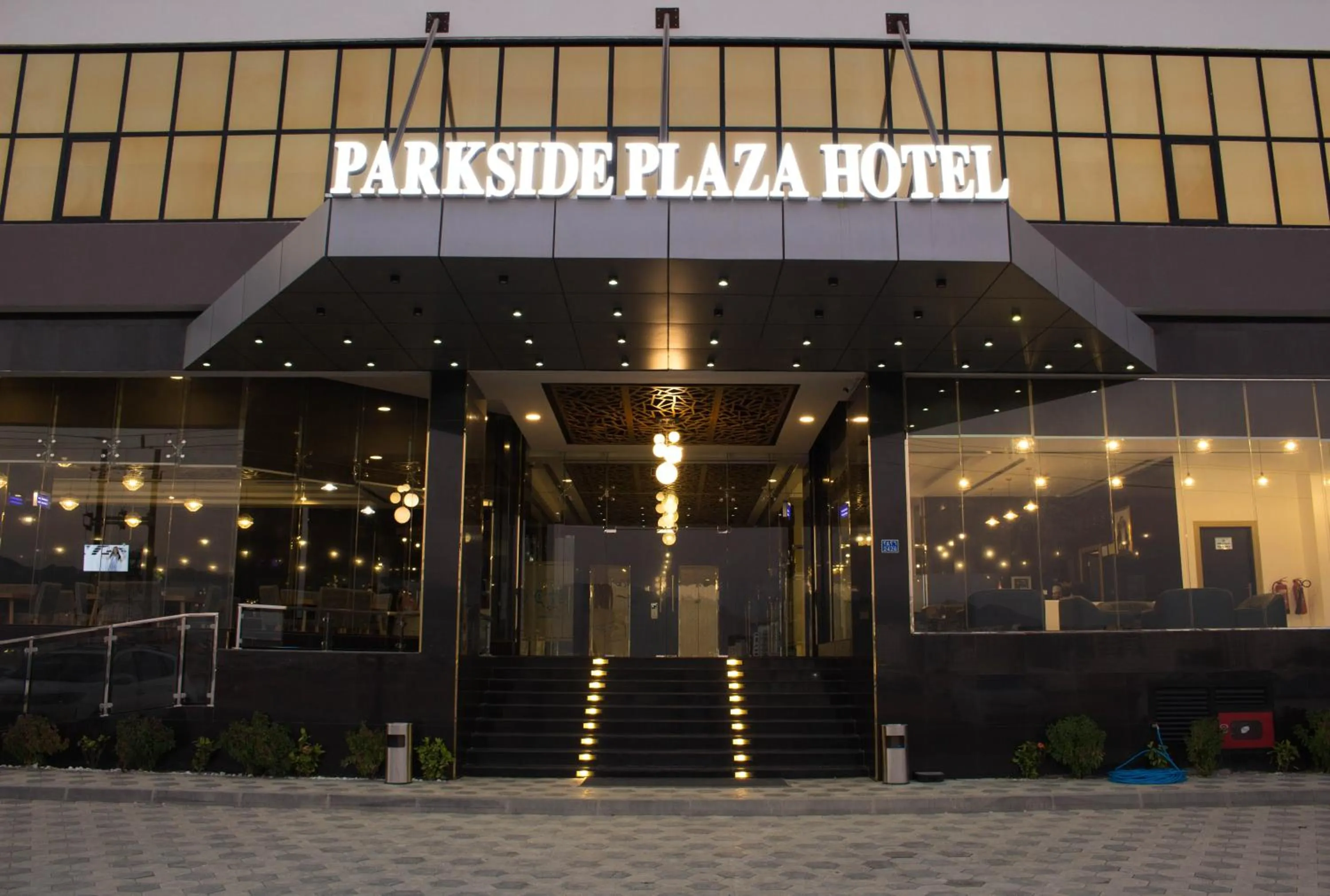 Facade/entrance in Parkside Plaza Muscat