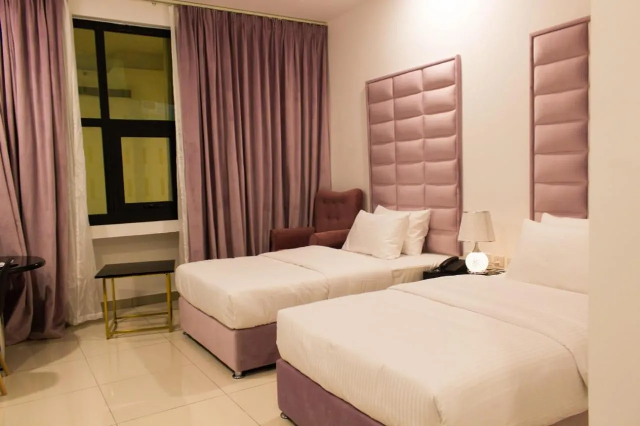 Bed in Parkside Plaza Muscat