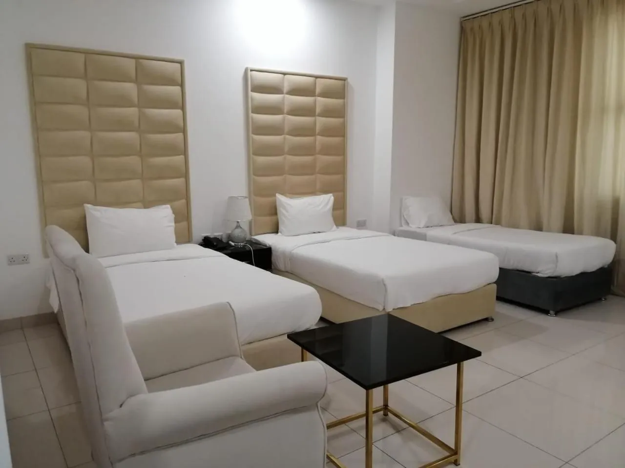 Bed in Parkside Plaza Muscat