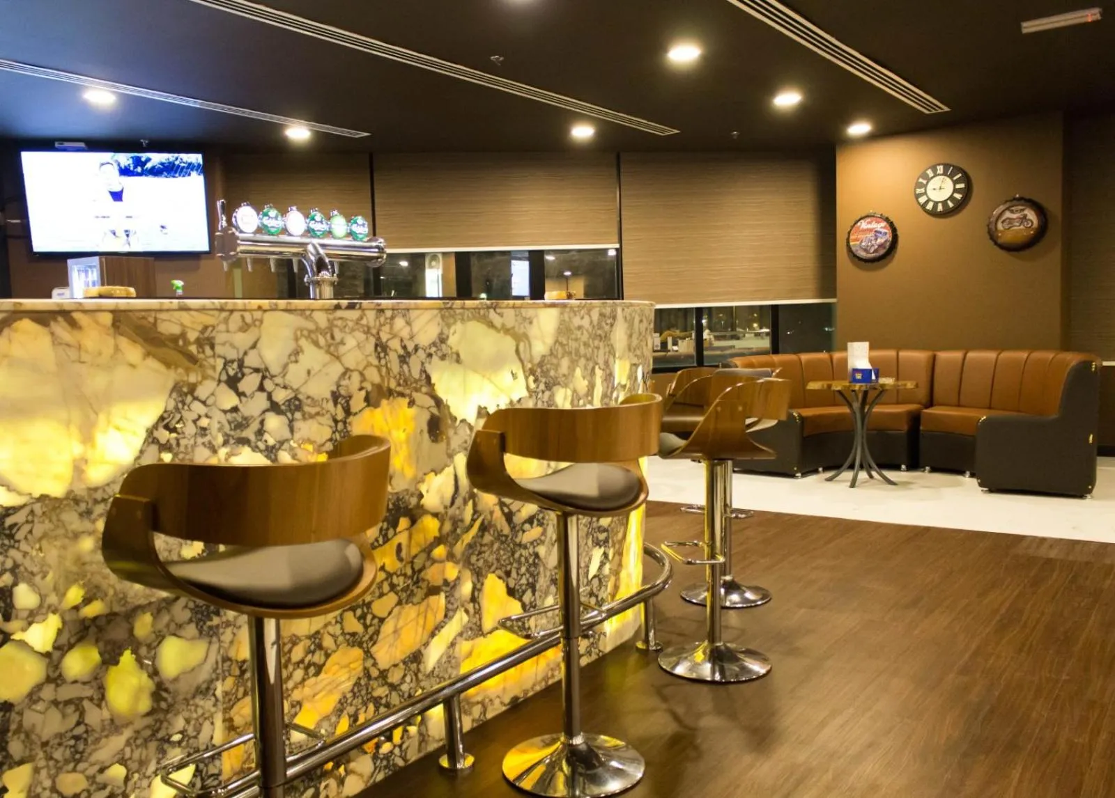 Parkside Plaza Muscat