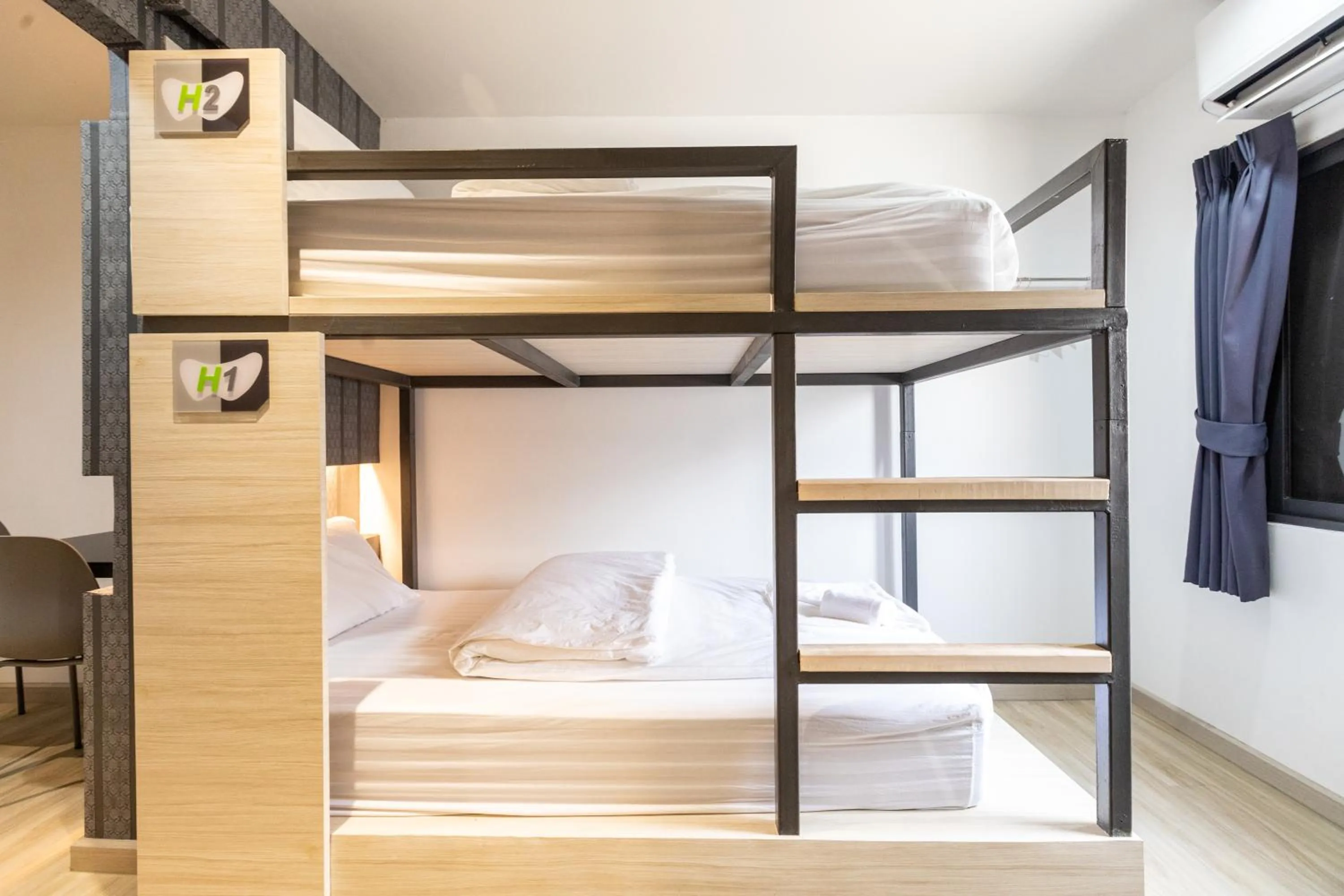 Bed in Baan Kun Mhor Hostel บ้านคุณหมอโฮสเทล