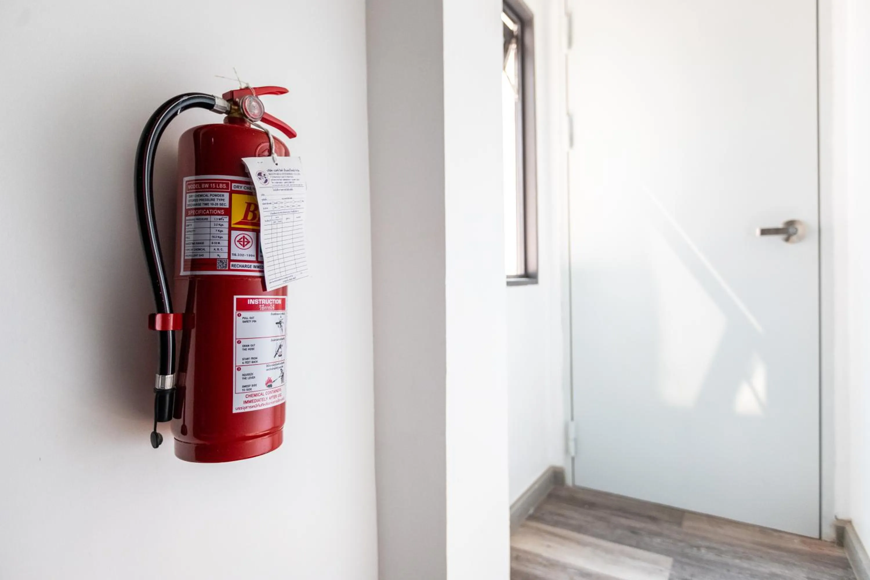 Property building in Baan Kun Mhor Hostel บ้านคุณหมอโฮสเทล